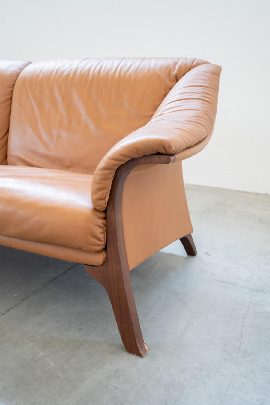 Italian Frau leather sofa Cognac '80s/'90s For Sale