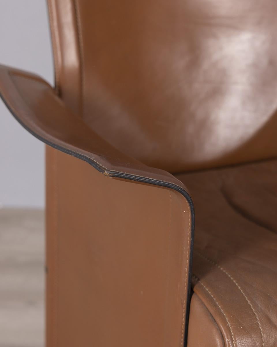 Mid-Century Modern Leather sofa from the 1970s, 'korium' design Tito Agnoli for Matteo Grassi For Sale
