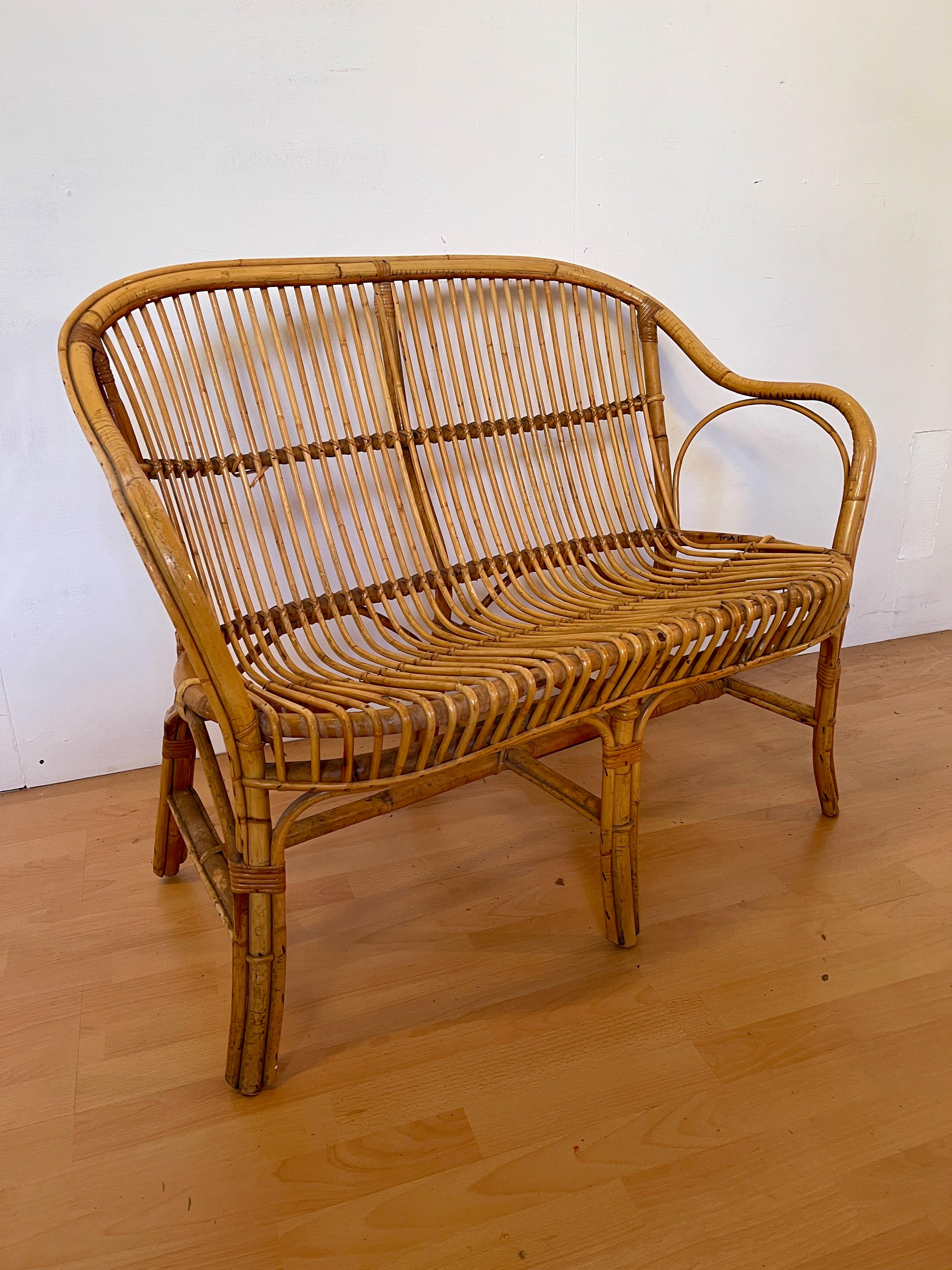 Divano italiano vintage in bambù degli anni '80 Hecho a mano en venta