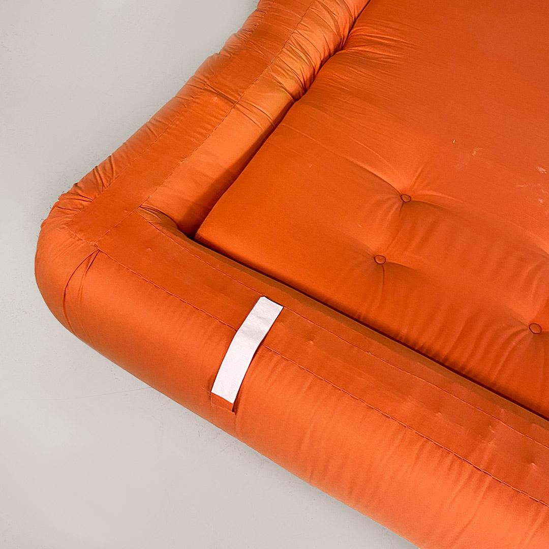 Orange fabric openable sofa bed, modern Italian, 1980s For Sale 8