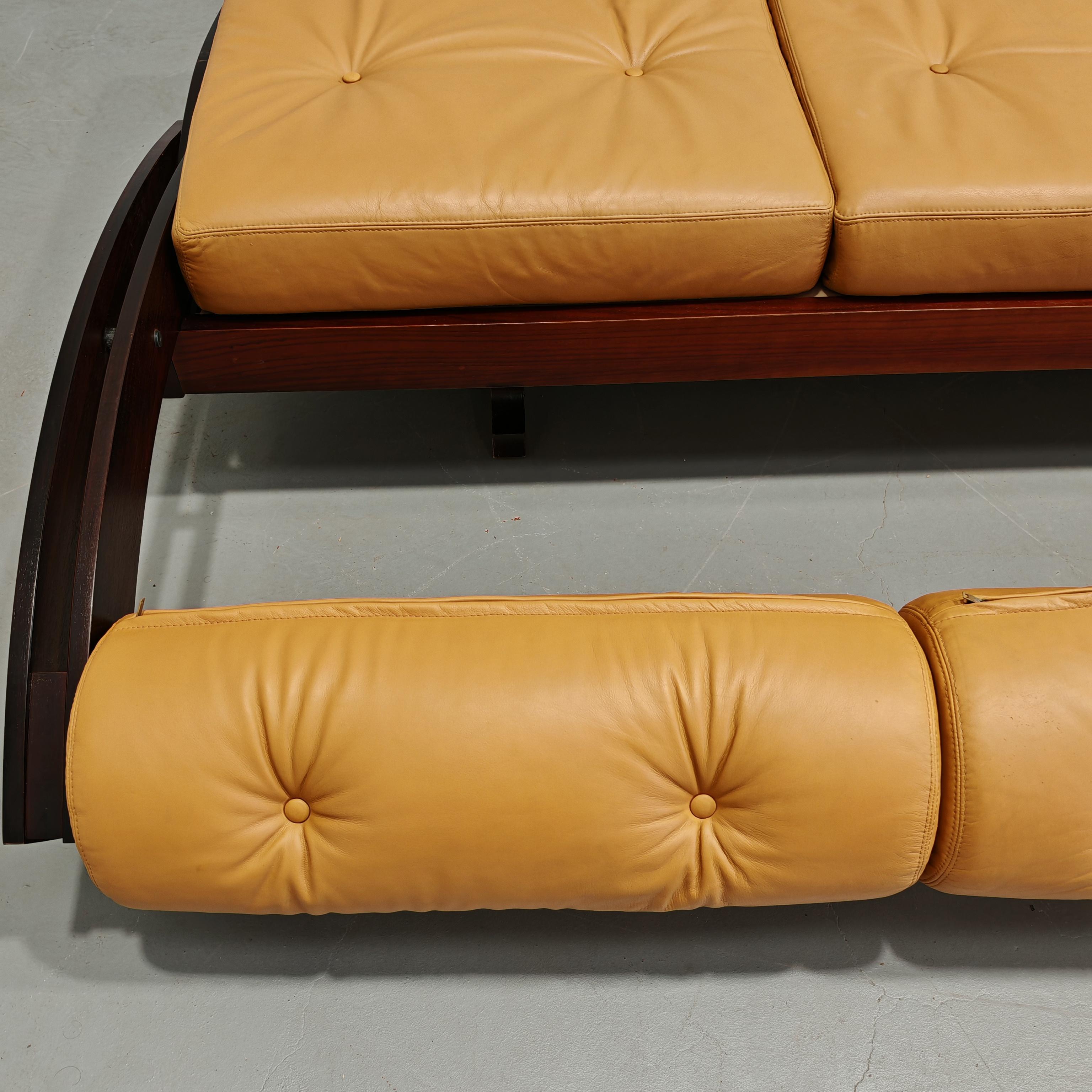 canapé-lit en cuir design italien des années 60  GS.195 Gianni Songia pour Sormani en vente 9