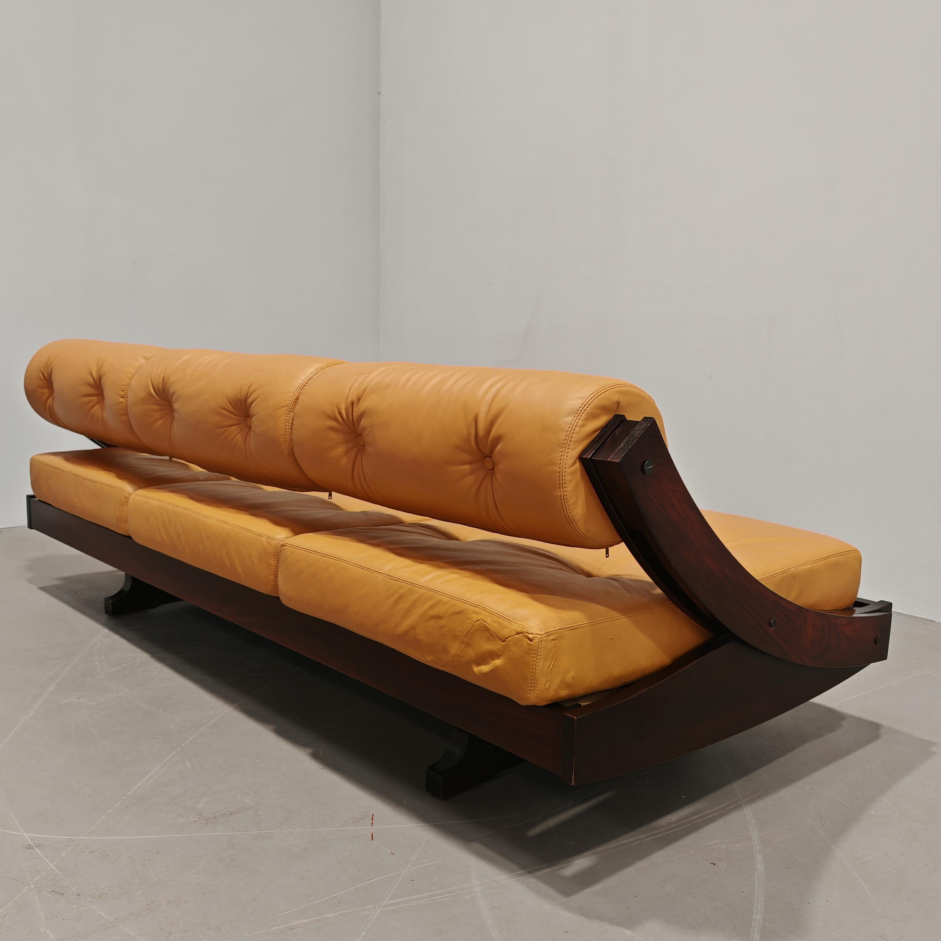 canapé-lit en cuir design italien des années 60  GS.195 Gianni Songia pour Sormani en vente 12