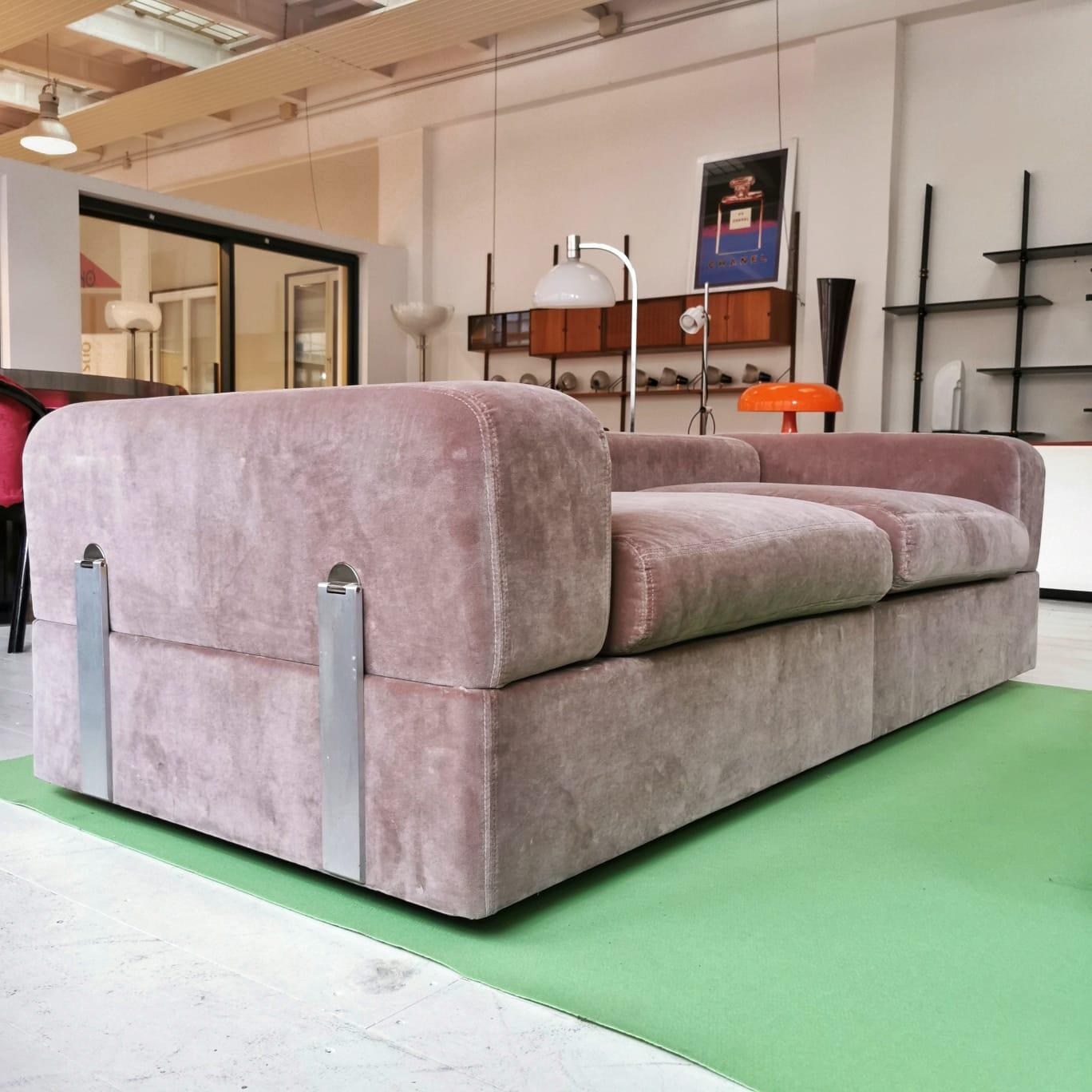 Quilted Velvet Sofa Bed mod 711 Tito Agnoli for Cinova 1968