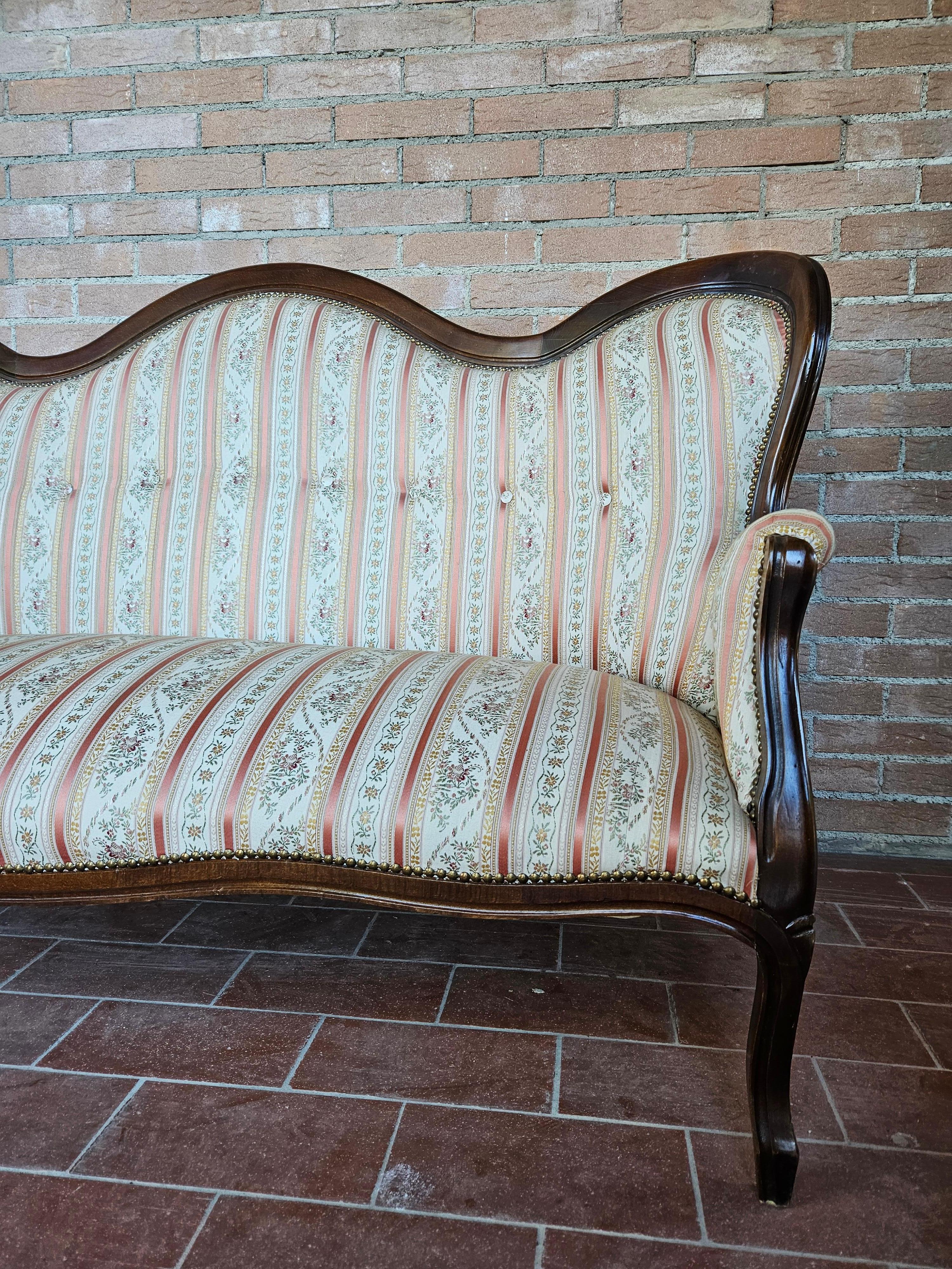 Louis Philippe style sofa In Good Condition For Sale In Premariacco, IT