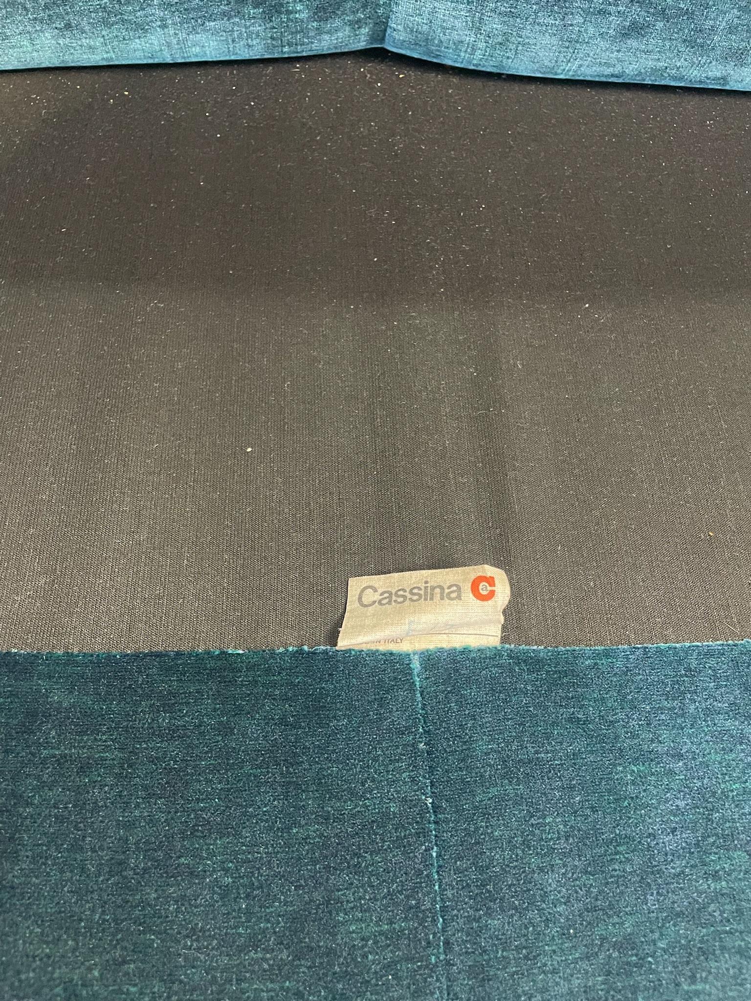 Mid-Century Modern Divano Maralunga di Vico Magistretti per Cassina 2 posti velluto azzurro For Sale