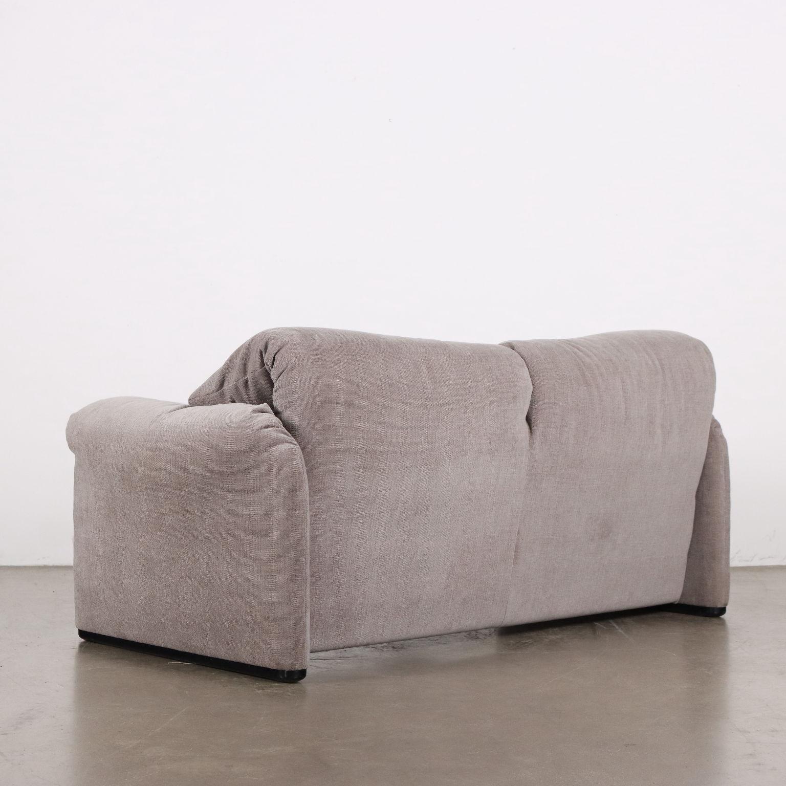 Sofá 'Maralunga' de Vico Magistretti para Cassina, años 80 en venta 3