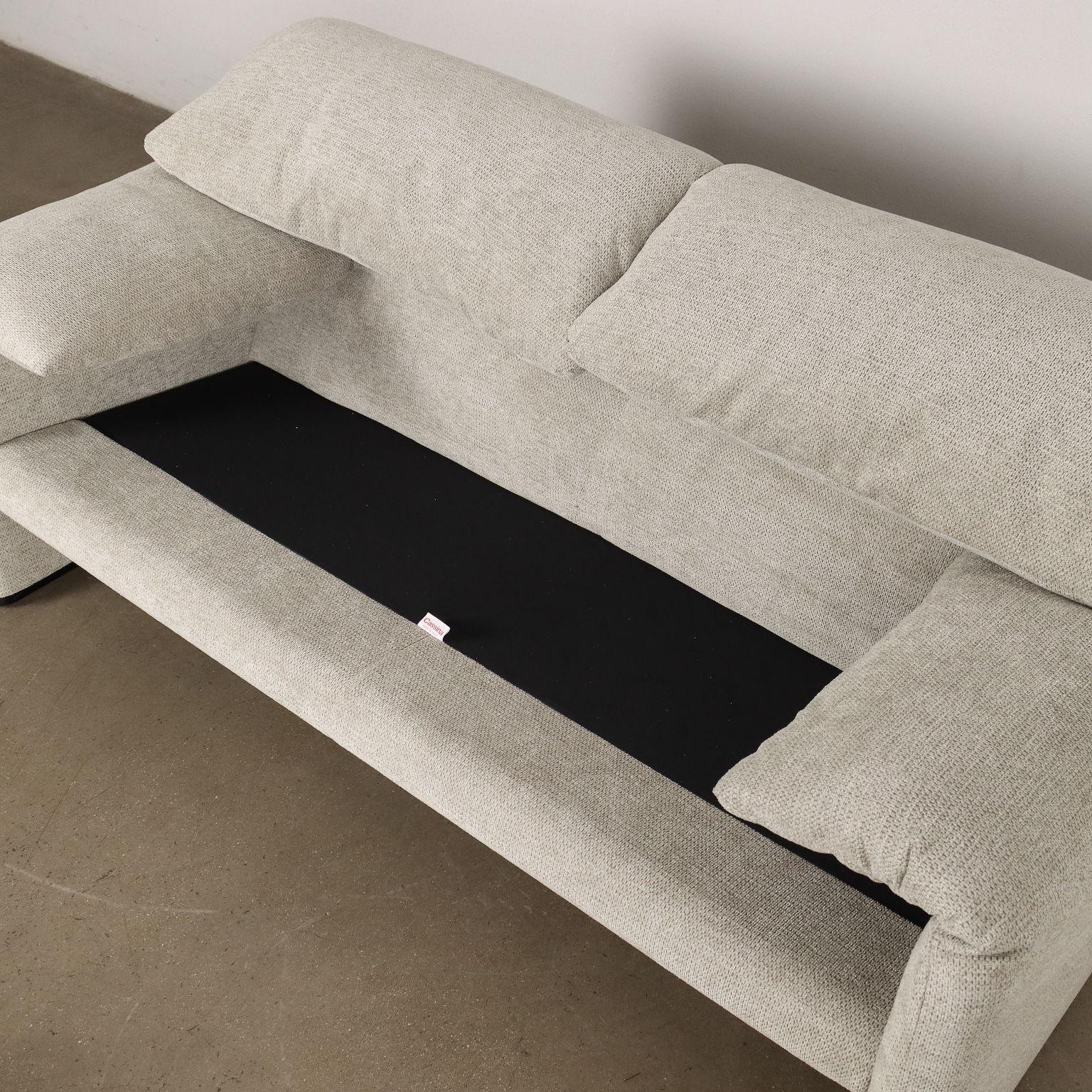Velvet Maralunga sofa by Vico Magistretti for Cassina Anni 80 For Sale