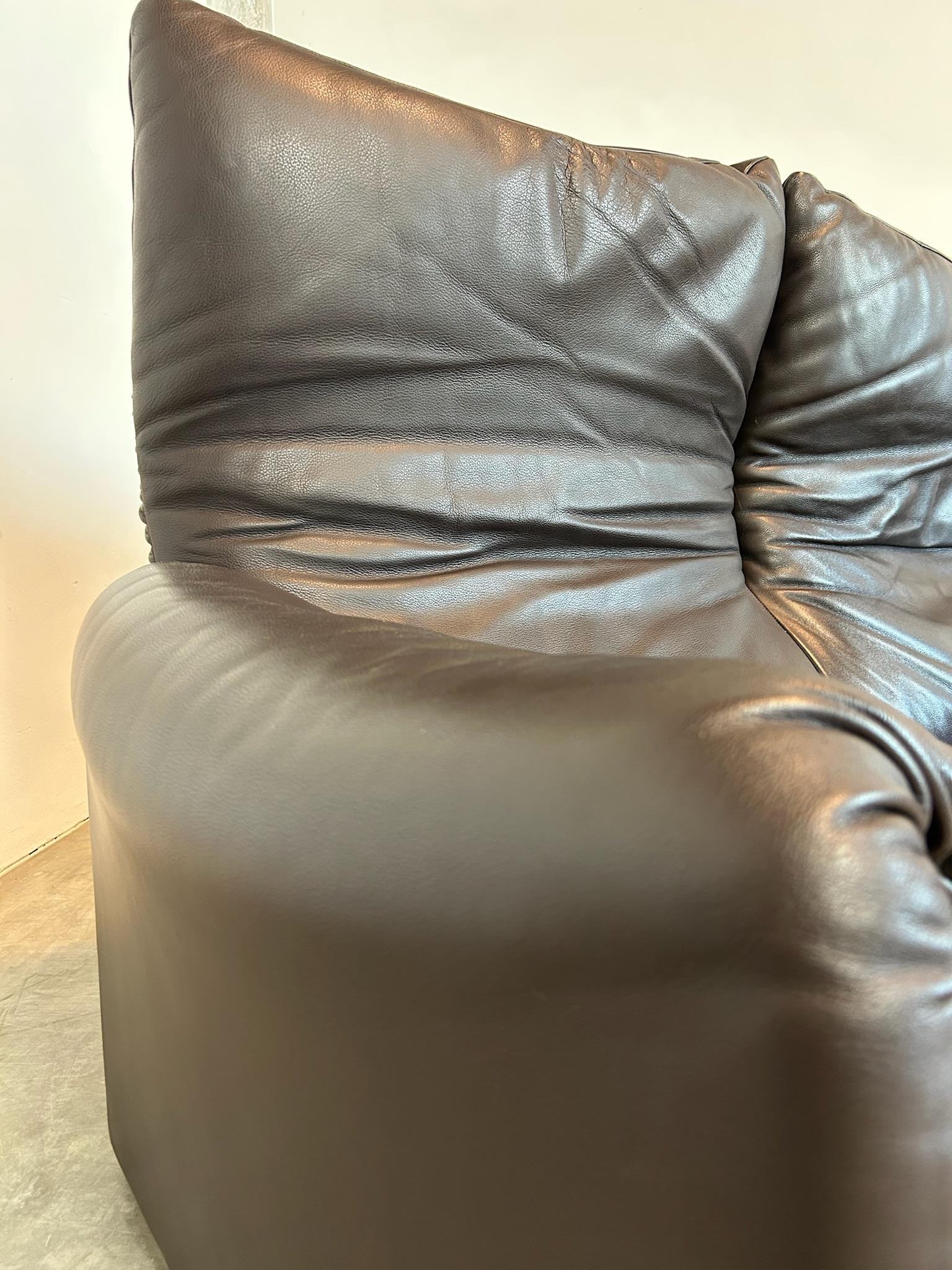 Fin du 20e siècle Divano Maralunga di Vico Magistretti per Cassina in pelle marrone tre posti en vente