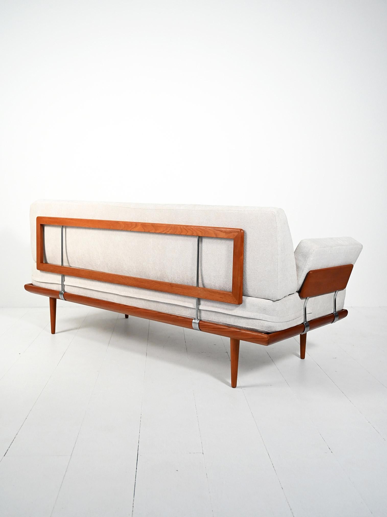 Divano “Minerva” con braccioli di France & Søn en vente 4