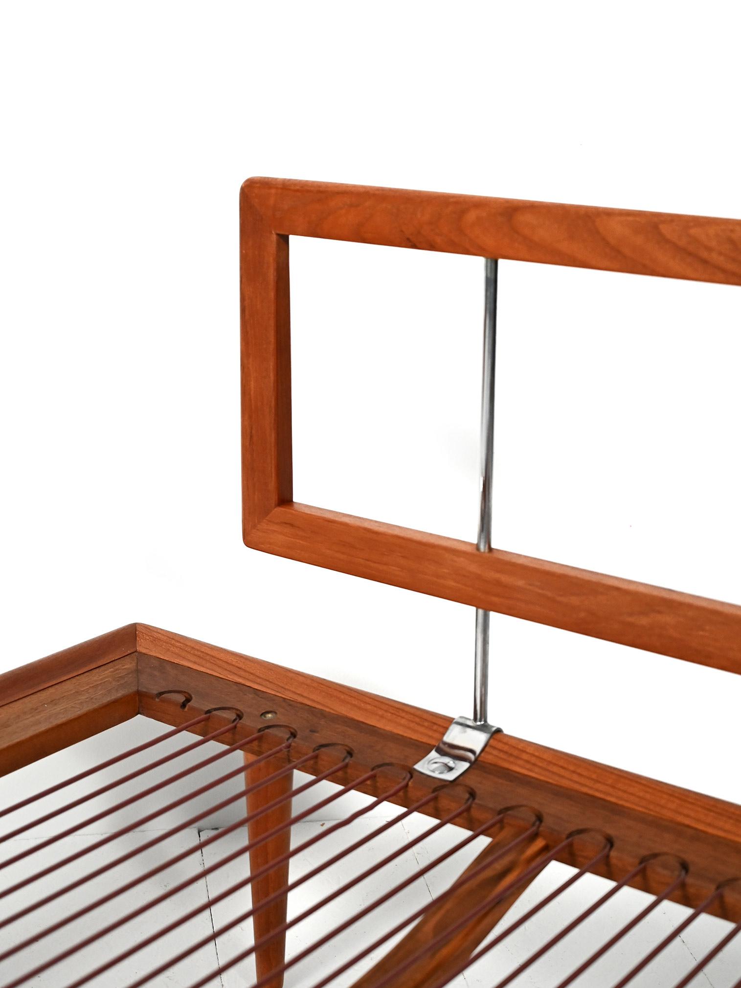 Tissu Divano “Minerva” con braccioli di France & Søn en vente