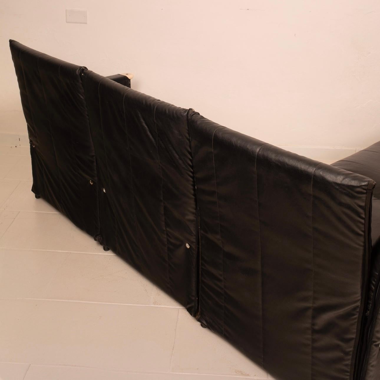 Sofá modular en ecopiel negra de Giovannetti en venta 7