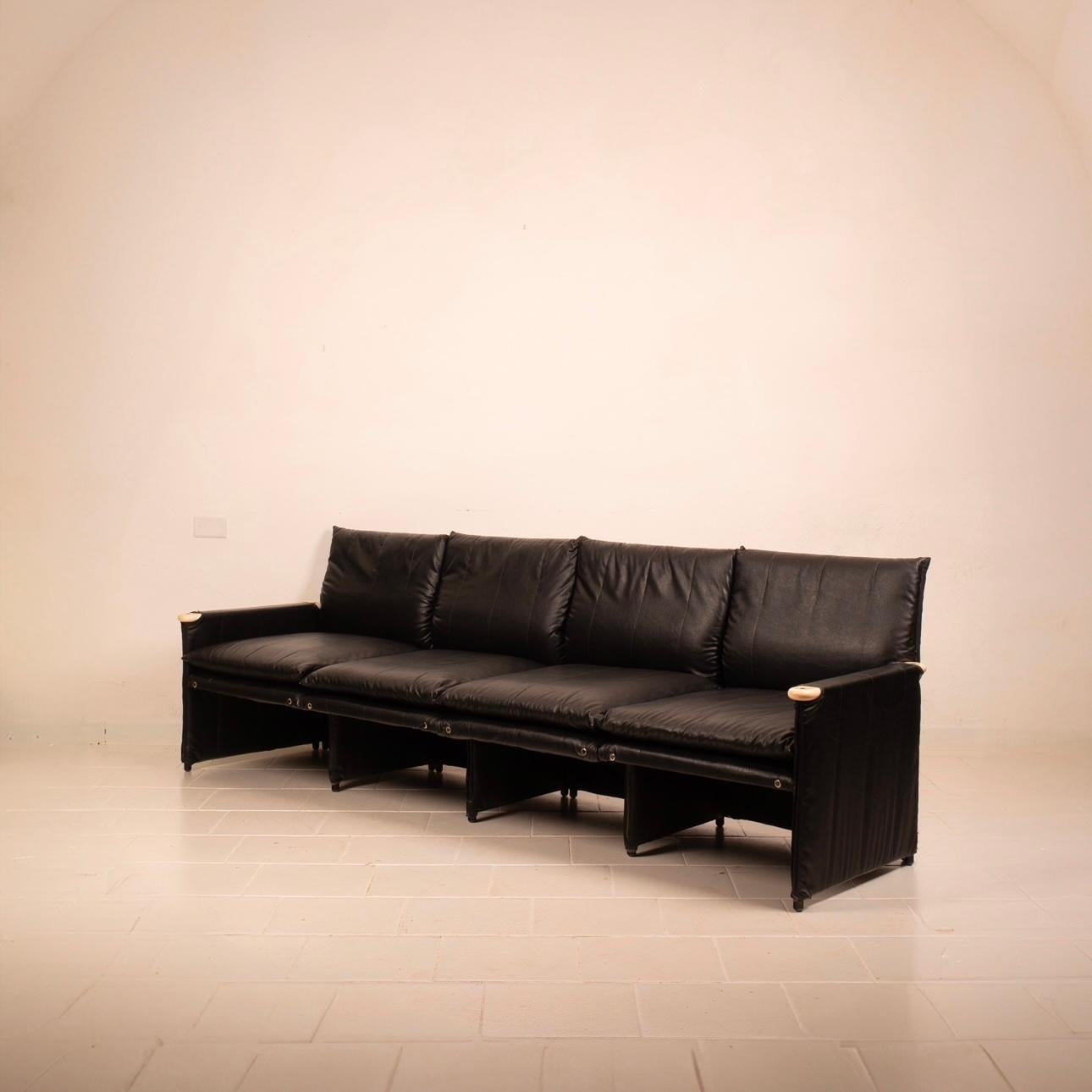 Sofá modular en ecopiel negra de Giovannetti en Bueno estado para la venta en Conversano, IT