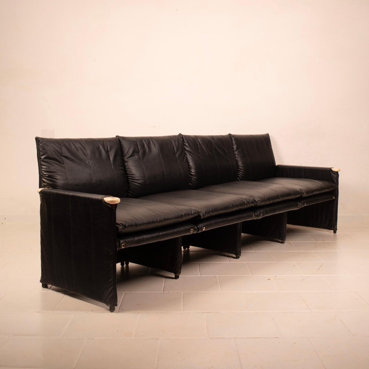 Sofá modular en ecopiel negra de Giovannetti en venta 1