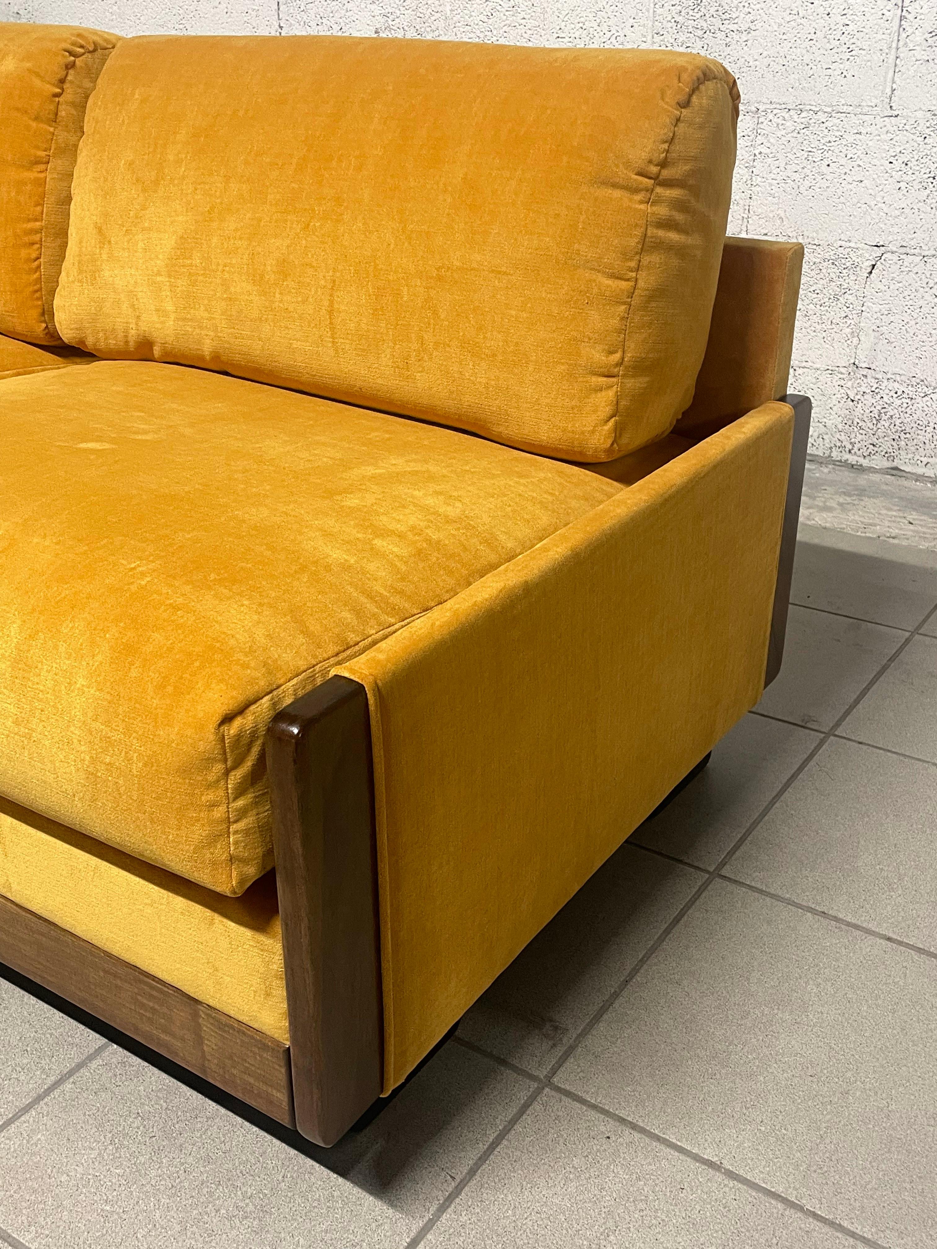 Mid-20th Century Divano mod. 920 di Afra & Tobia Scarpa per Cassina, 1964 For Sale