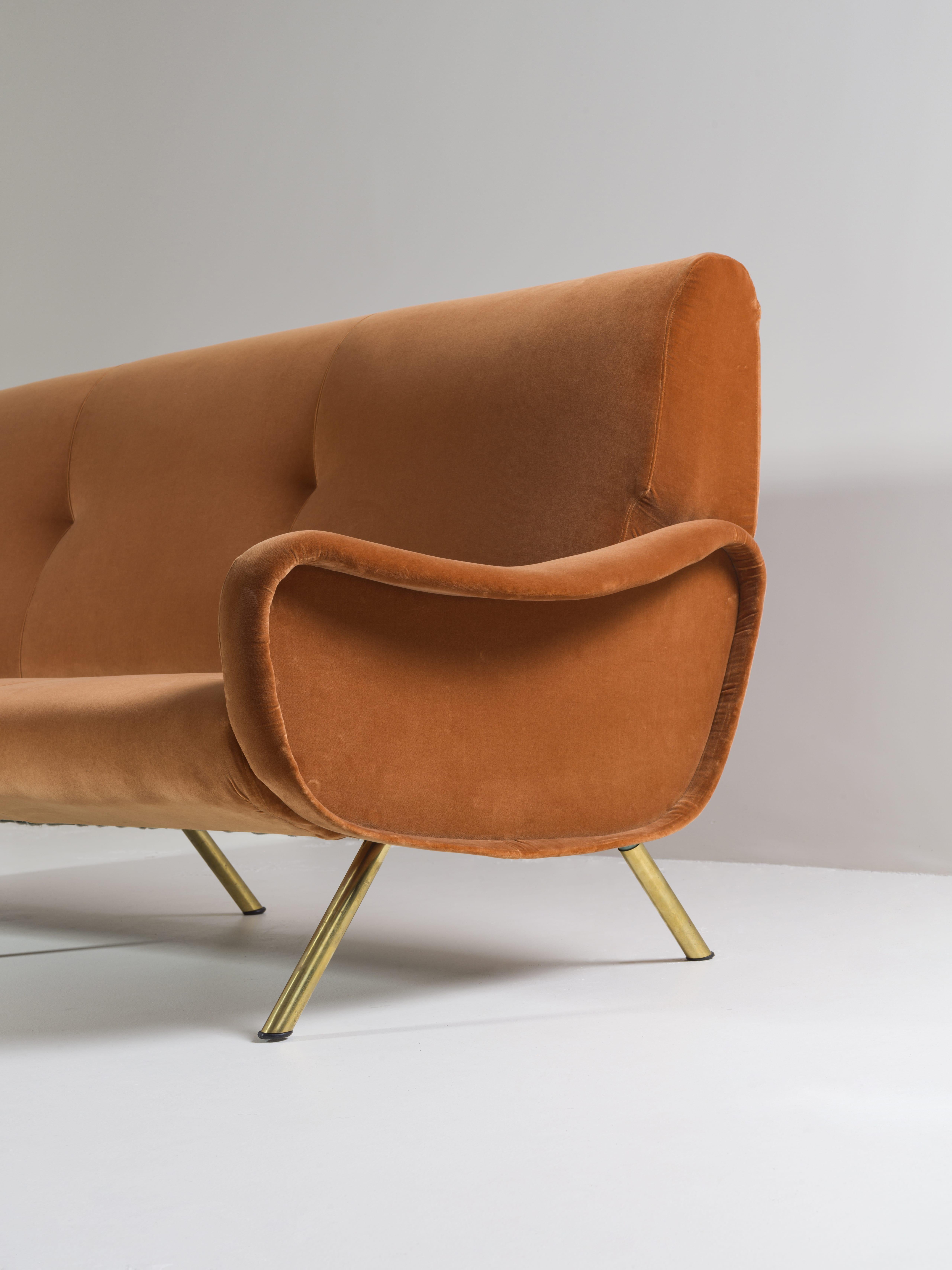 Canapé modèle Lady, Marco Zanuso pour Arflex Italia Velours des années 50 Pierre Frey en vente 2