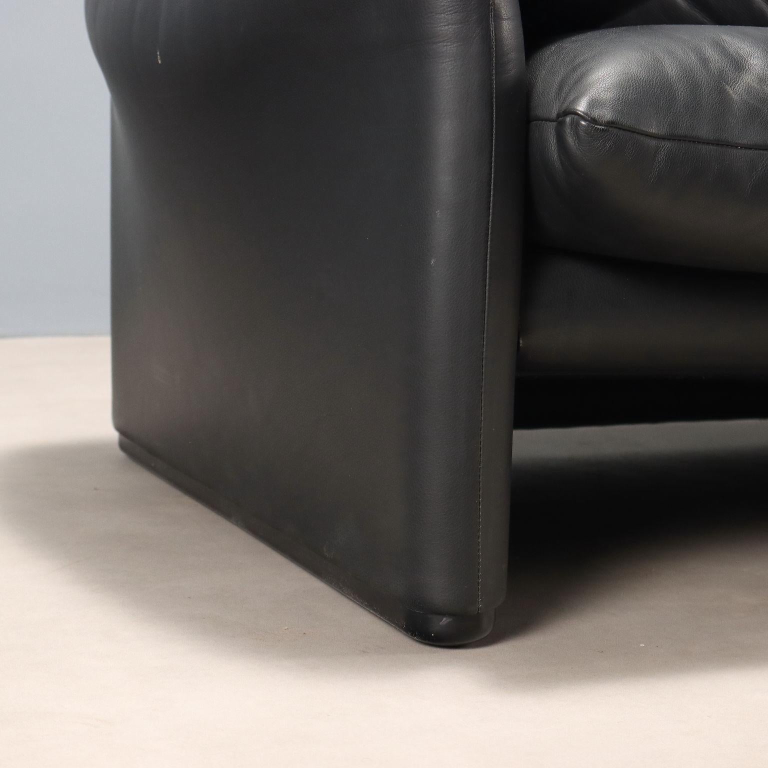 Divano modello 'Maralunga' Cassina Design/One di Vico Magistretti anni 90 Bon état - En vente à Milano, IT