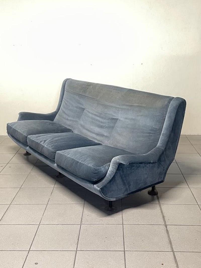 Mid-20th Century Divano modello 