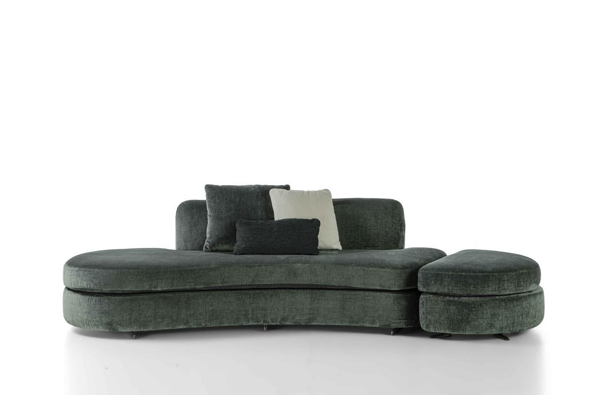 Moderne Canapé moderne en velours incurvé Contour sans accoudoirs en vente