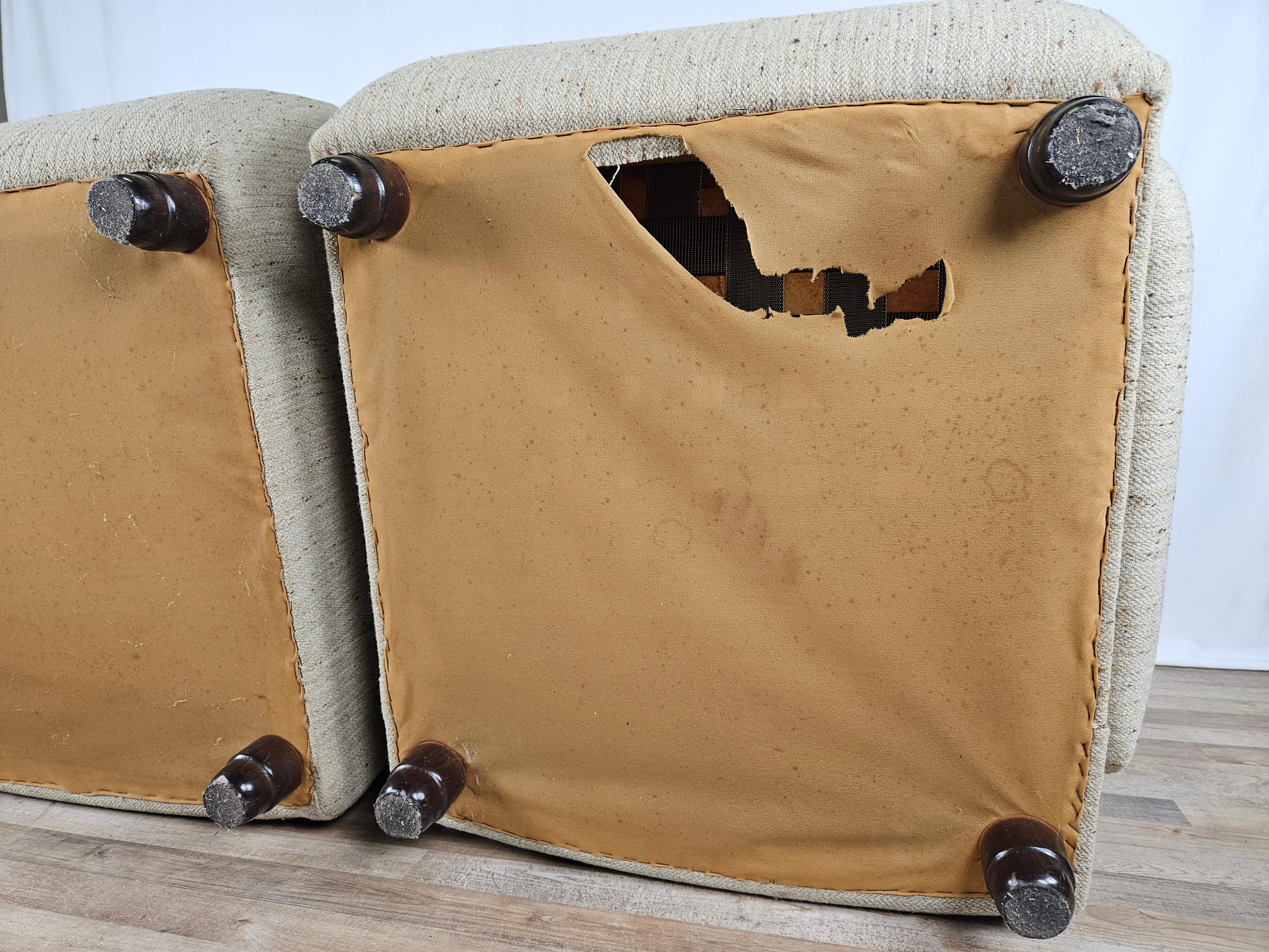 Canapé d'angle modulable quatre places en tissu des années 1970 en vente 5