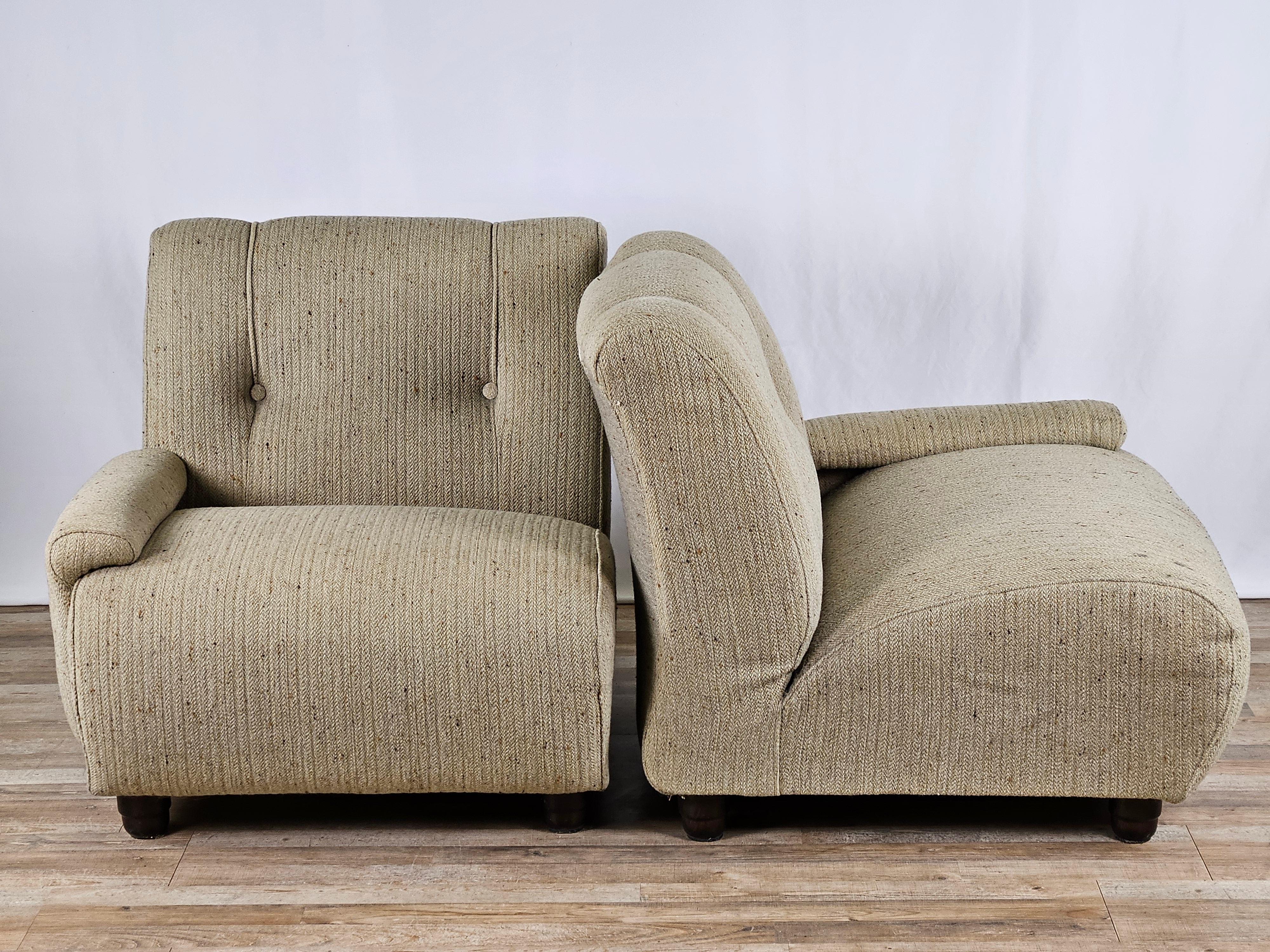 Modular corner sofa four seats in 1970s fabric In Good Condition For Sale In Premariacco, IT