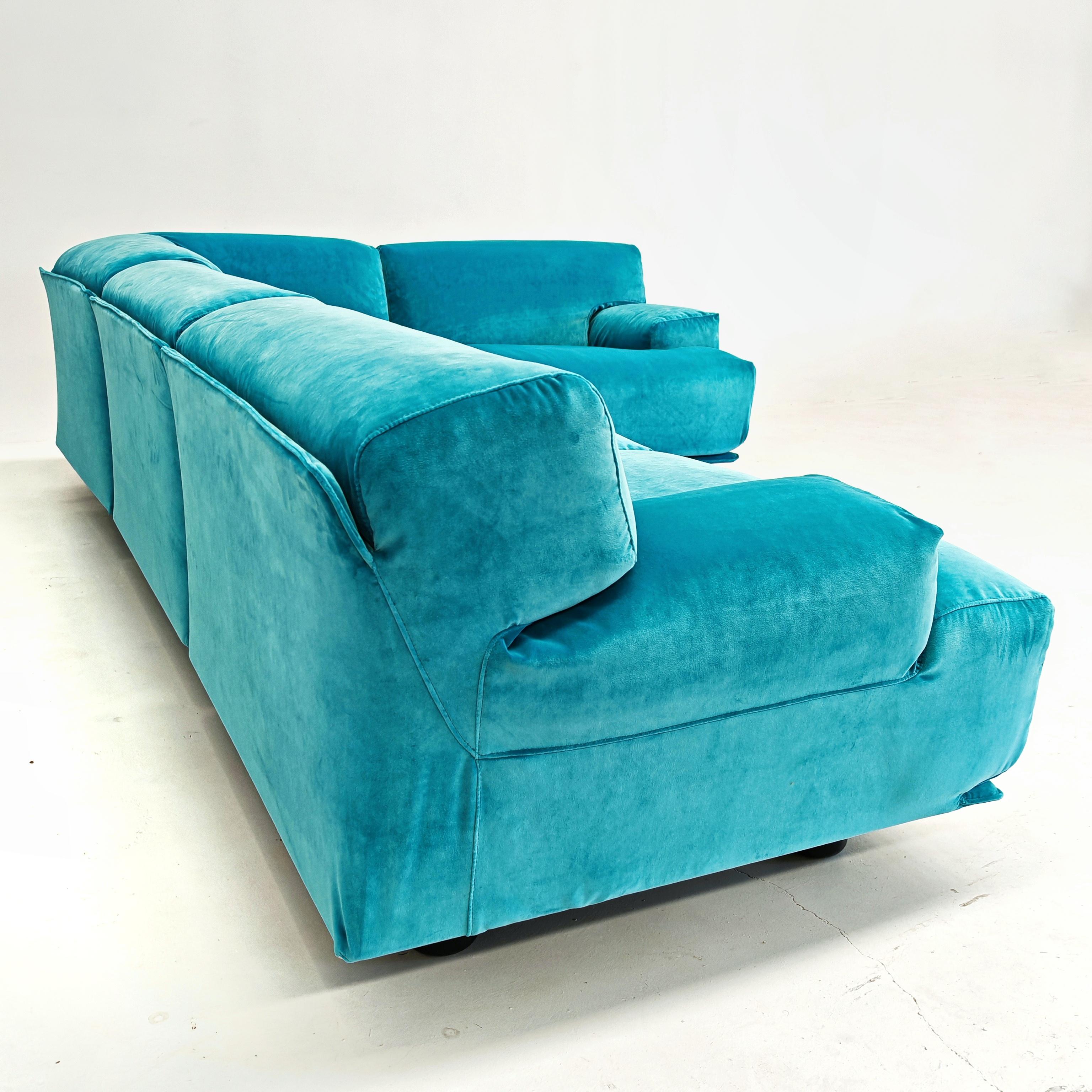 Sofá esquinero modular 4 plazas Azul claro  Cassina Fiandra - Magistretti 80s Otro en venta