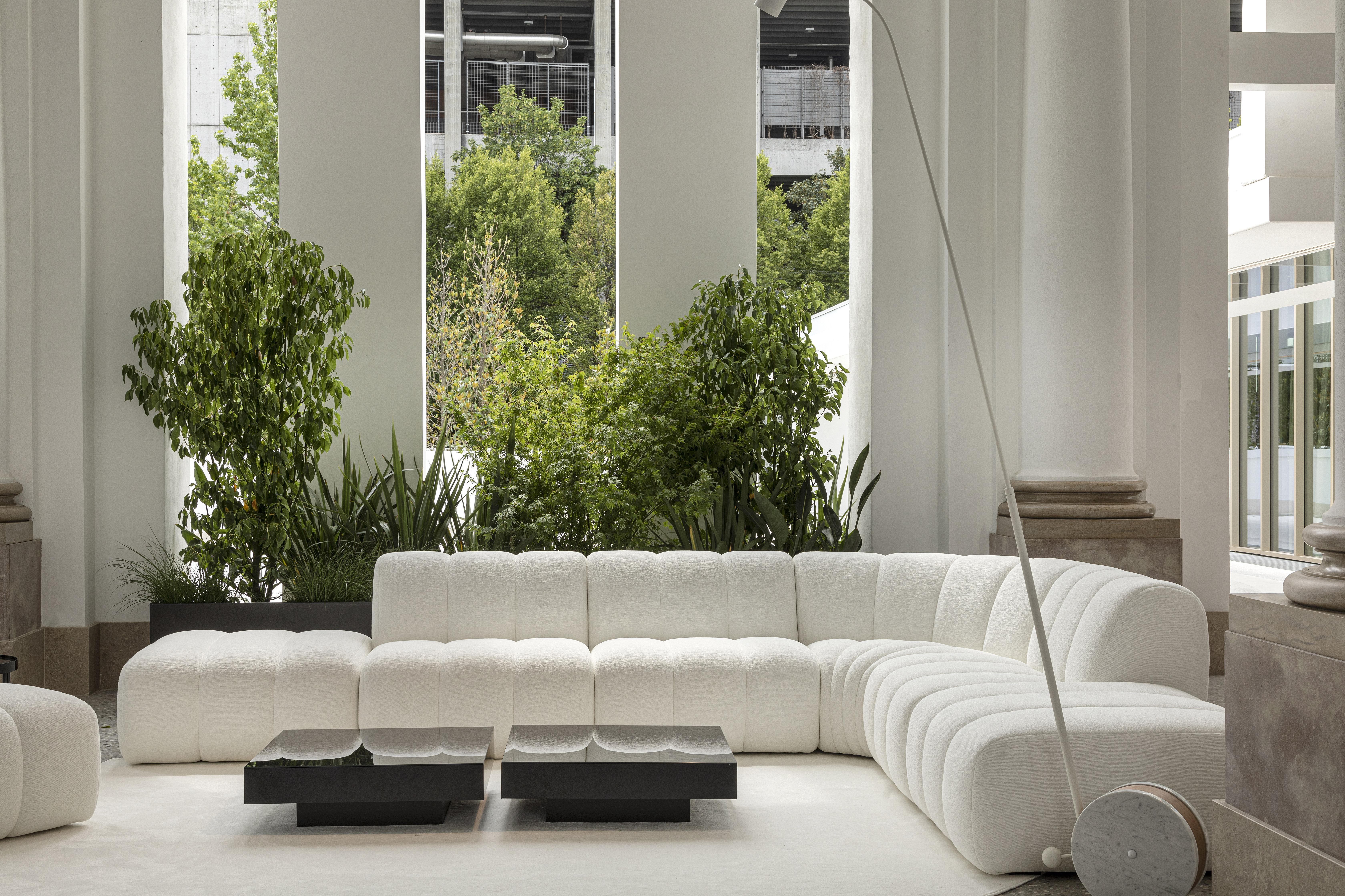 Contemporary DACCAPO modular sofa by Legame Italia, in white fabric. Basic module. For Sale