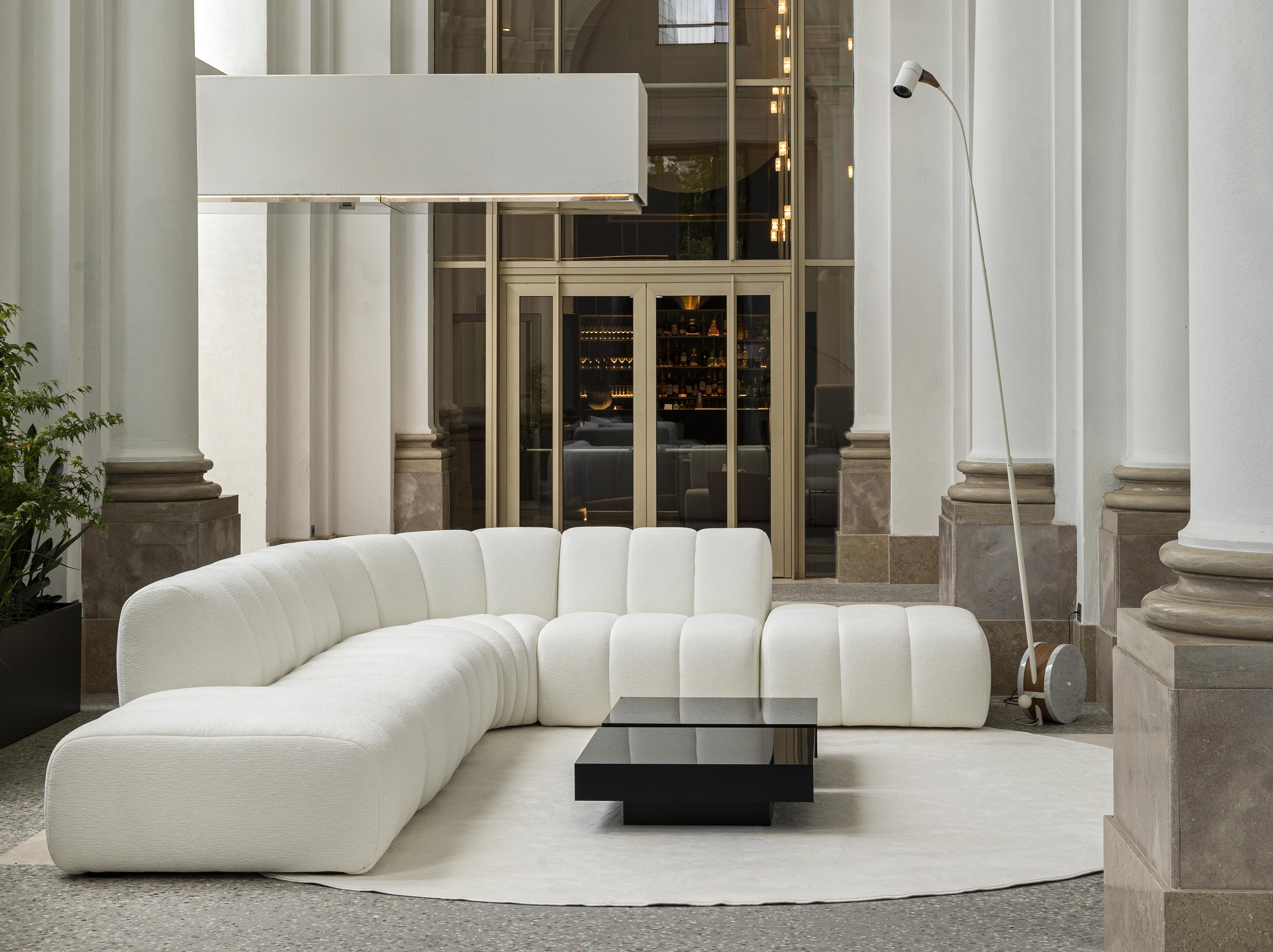 Fabric DACCAPO modular sofa by Legame Italia, in white fabric. Basic module. For Sale