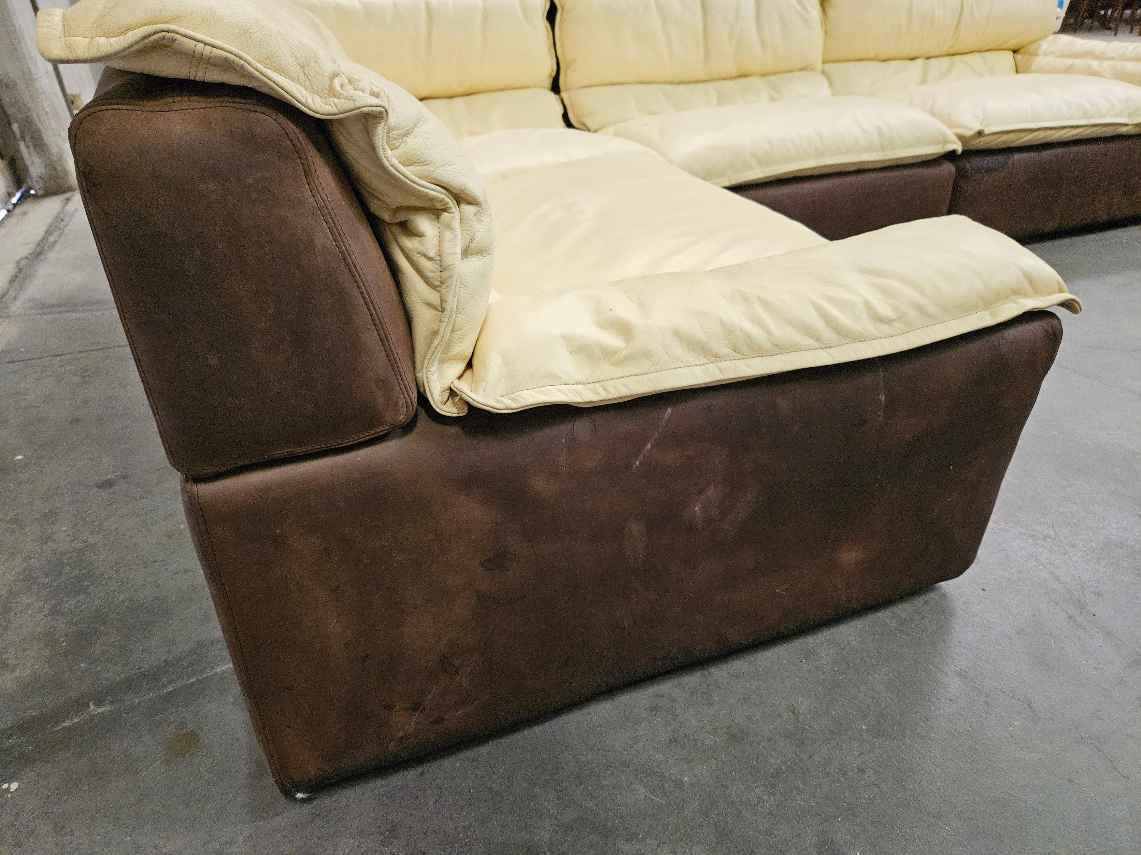Divano Modulare in Pelle E Camoscio Con Angolare In Good Condition For Sale In Premariacco, IT