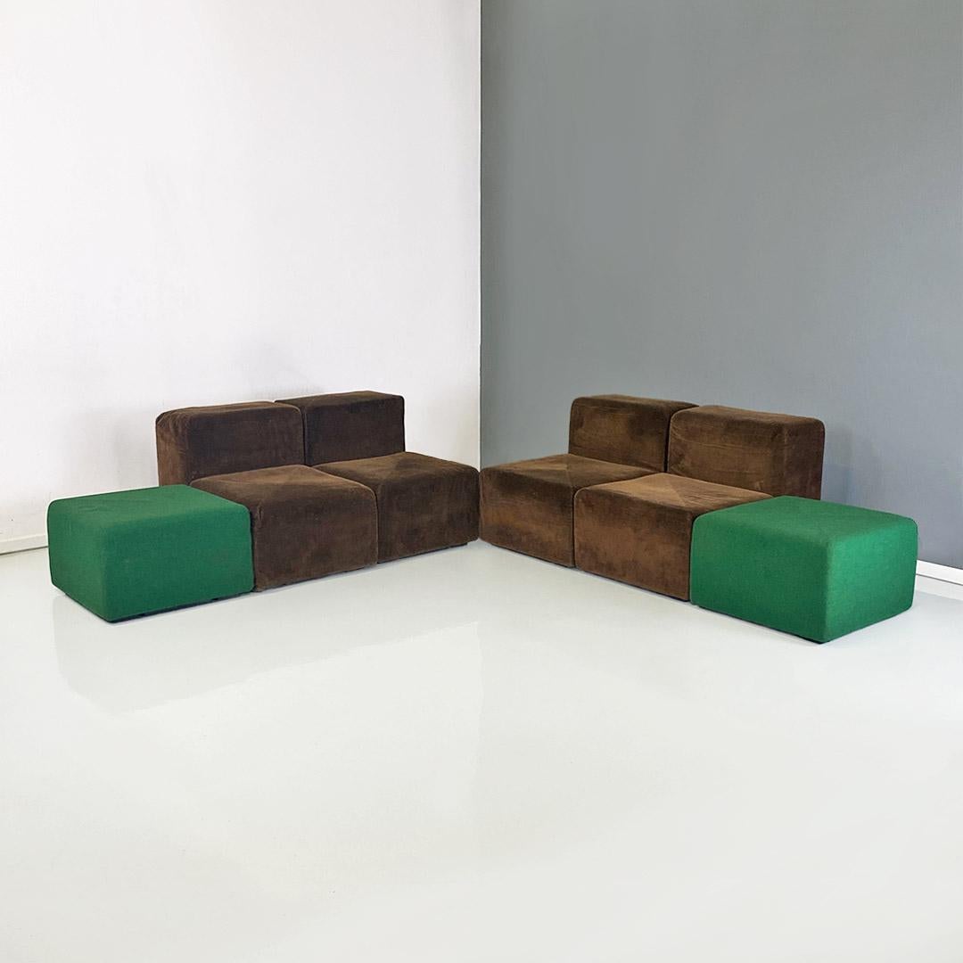 Modular sofa mod. System 61 with fully upholstered square seat and back covered in brown corduroy and two pieces only seat in green cotton fabric. The internal structure is made of black plastic, and the four brown seats and backs are connected by