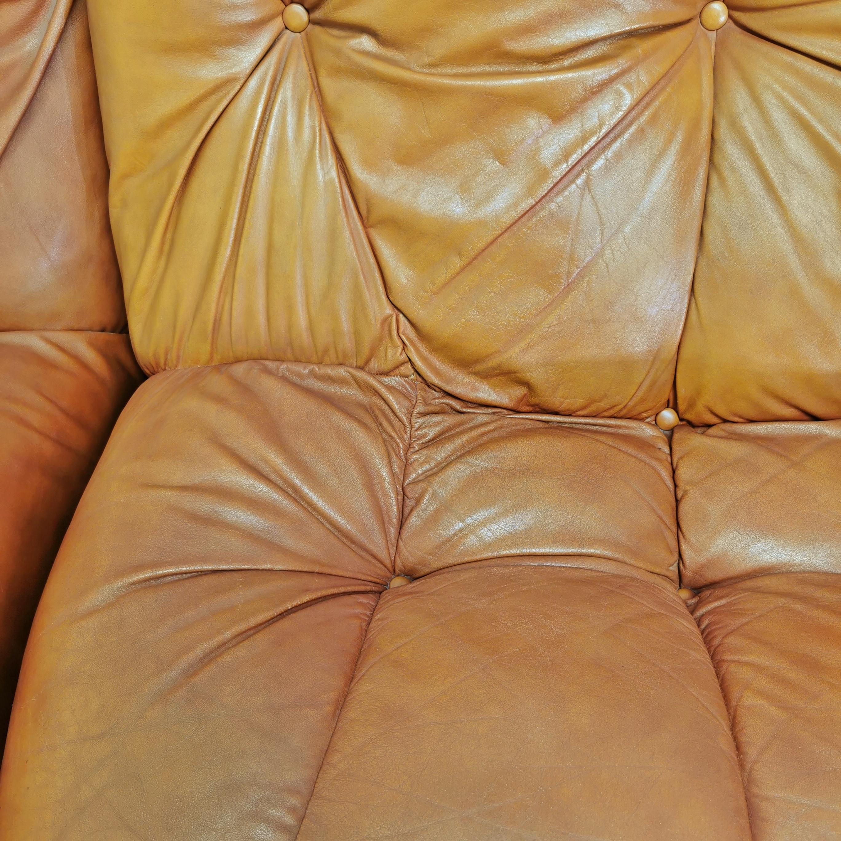 Nuvolone modular leather sofa 5 modules 70s Rino Maturi for Mimo Design  For Sale 9