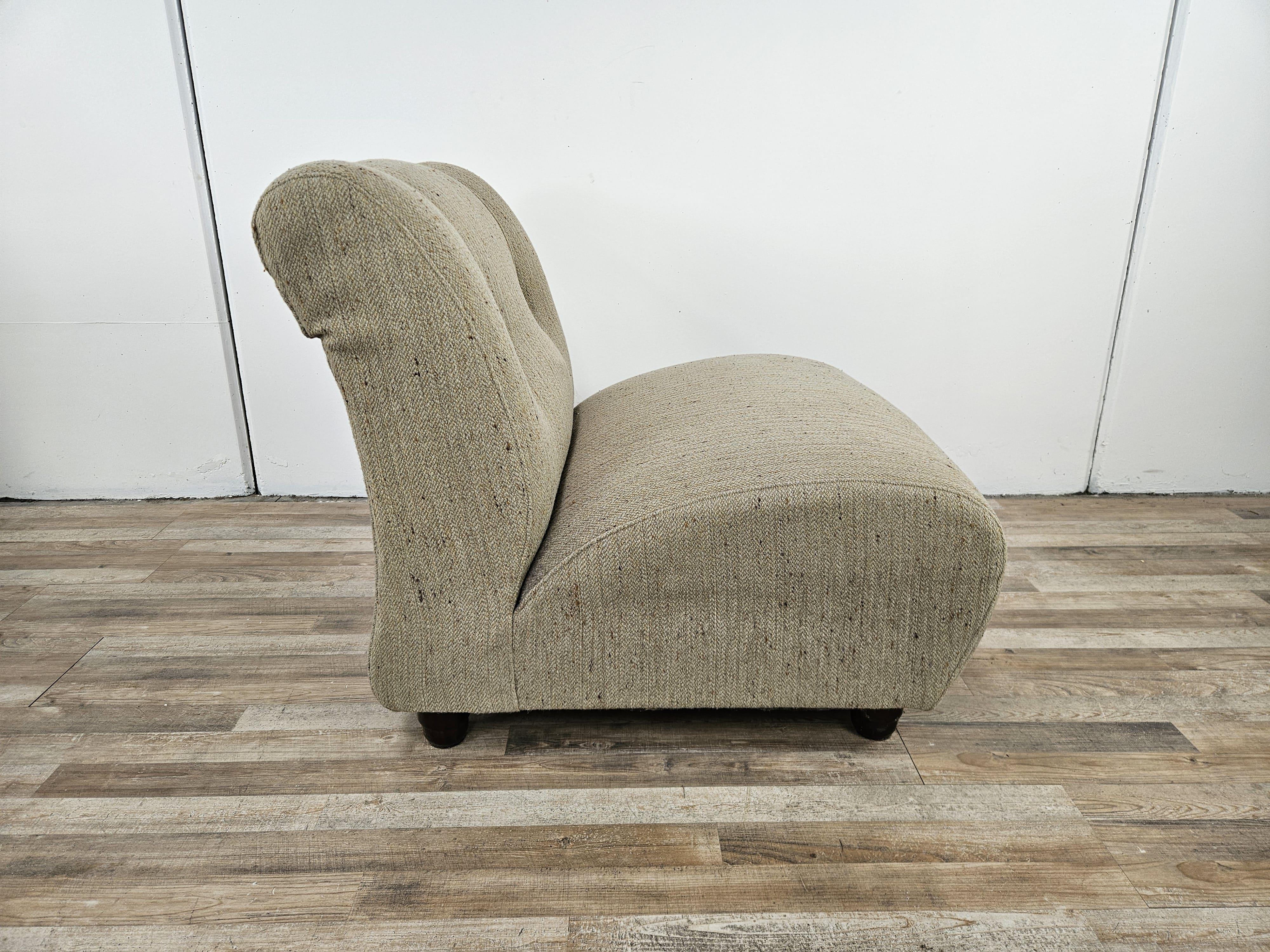 Canapé modulaire à trois places en tissu gris des années 1970 en vente 9