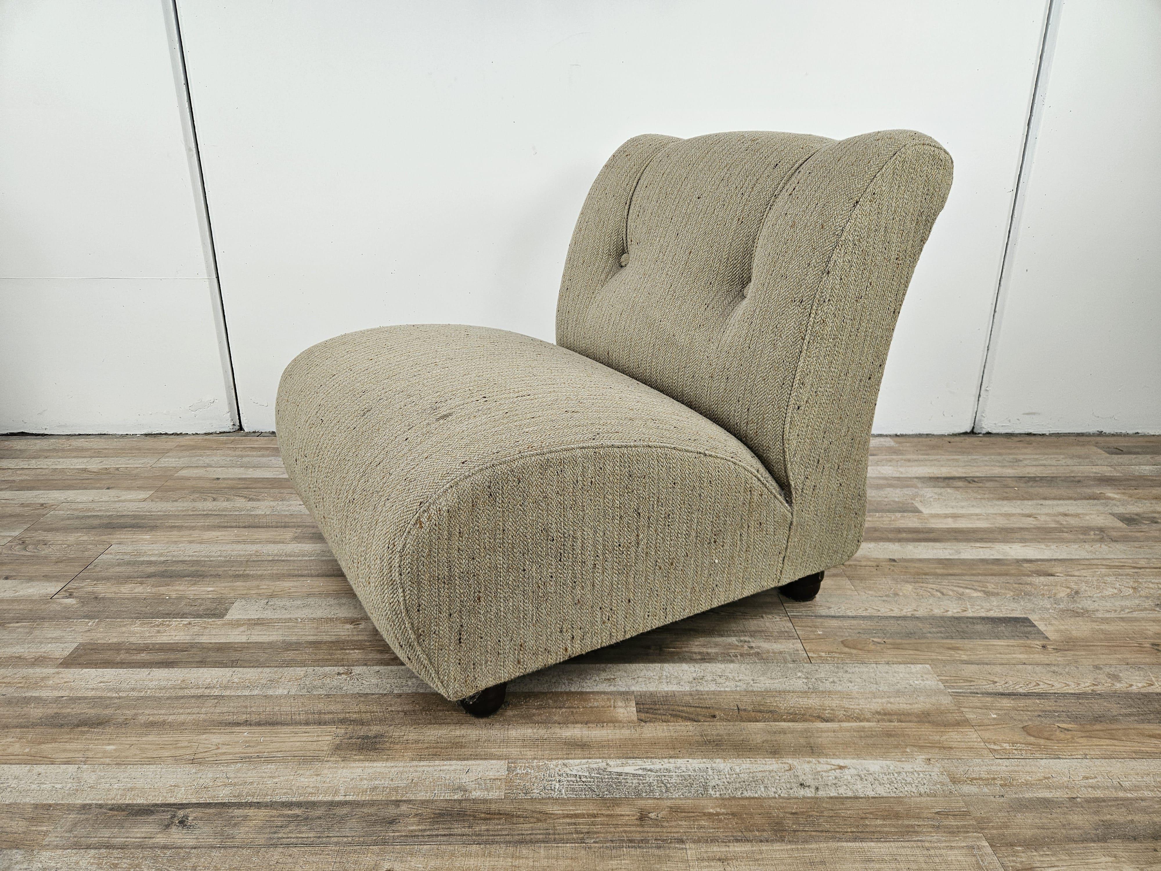 Canapé modulaire à trois places en tissu gris des années 1970 en vente 11