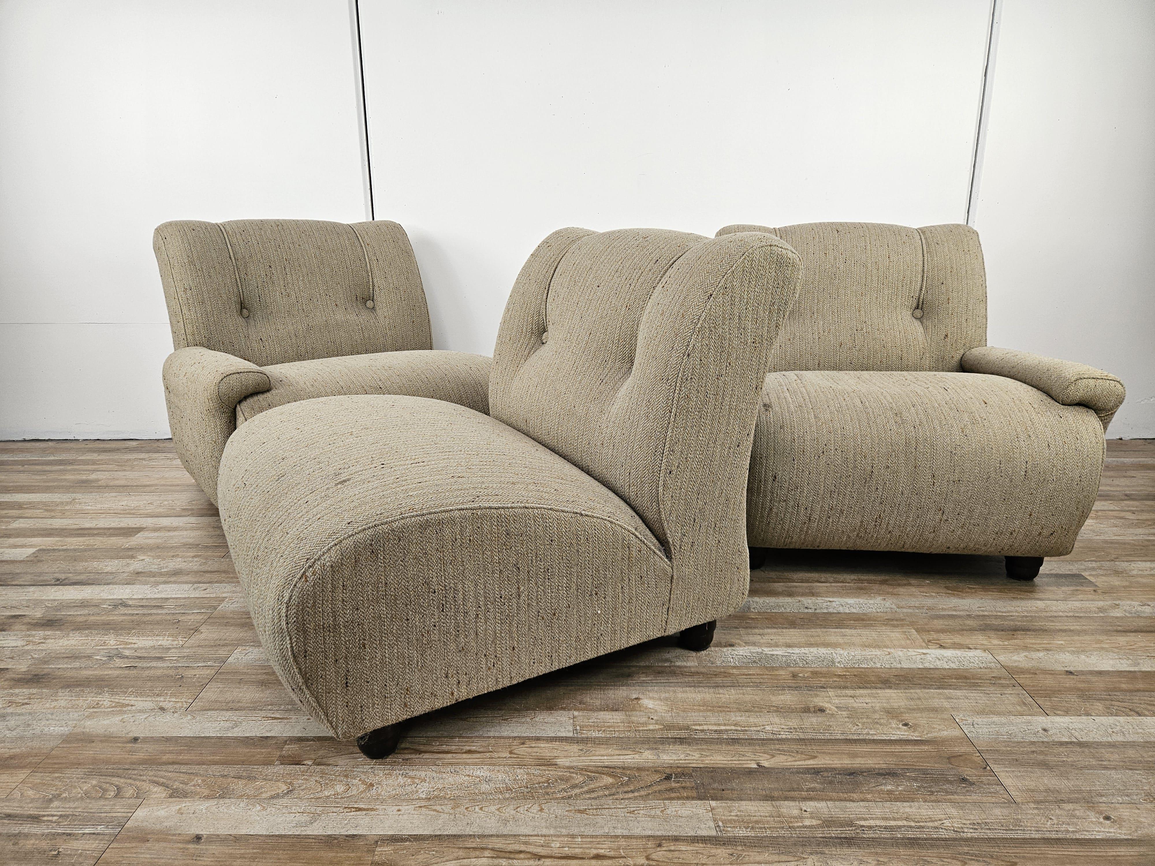 Mid-Century Modern Canapé modulaire à trois places en tissu gris des années 1970 en vente