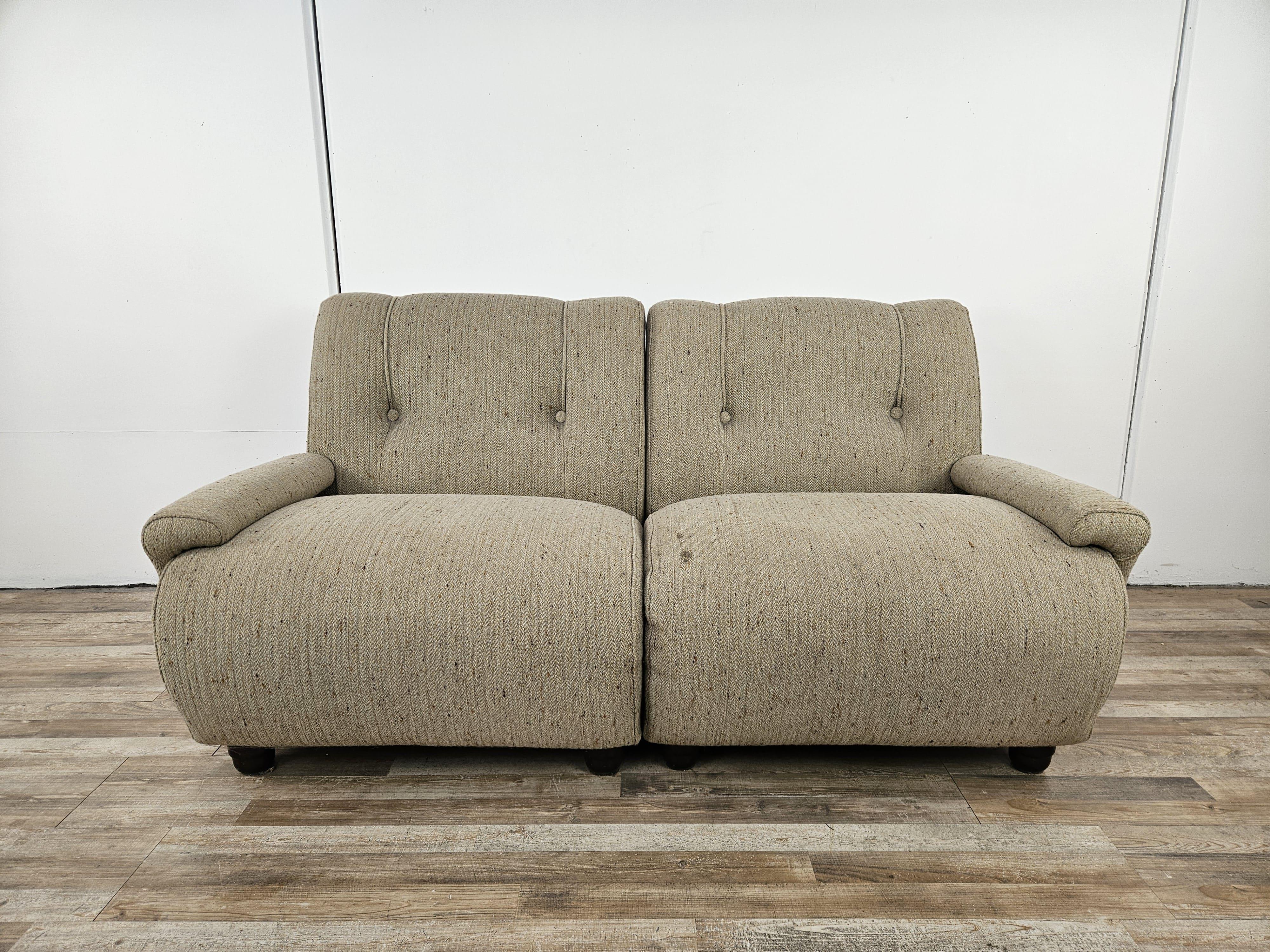 Italian Canapé modulaire à trois places en tissu gris des années 1970 en vente