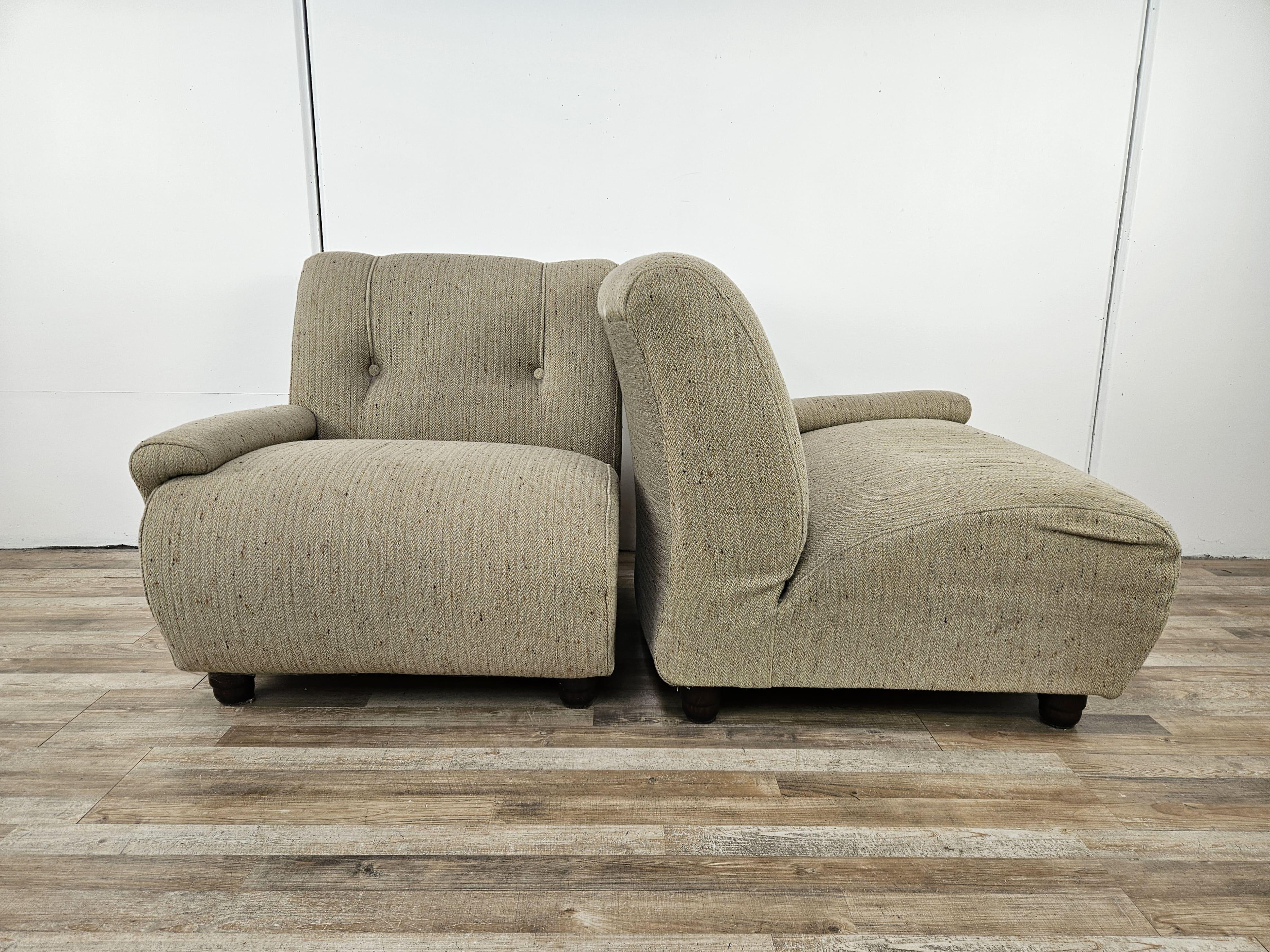 Canapé modulaire à trois places en tissu gris des années 1970 Bon état - En vente à Premariacco, IT