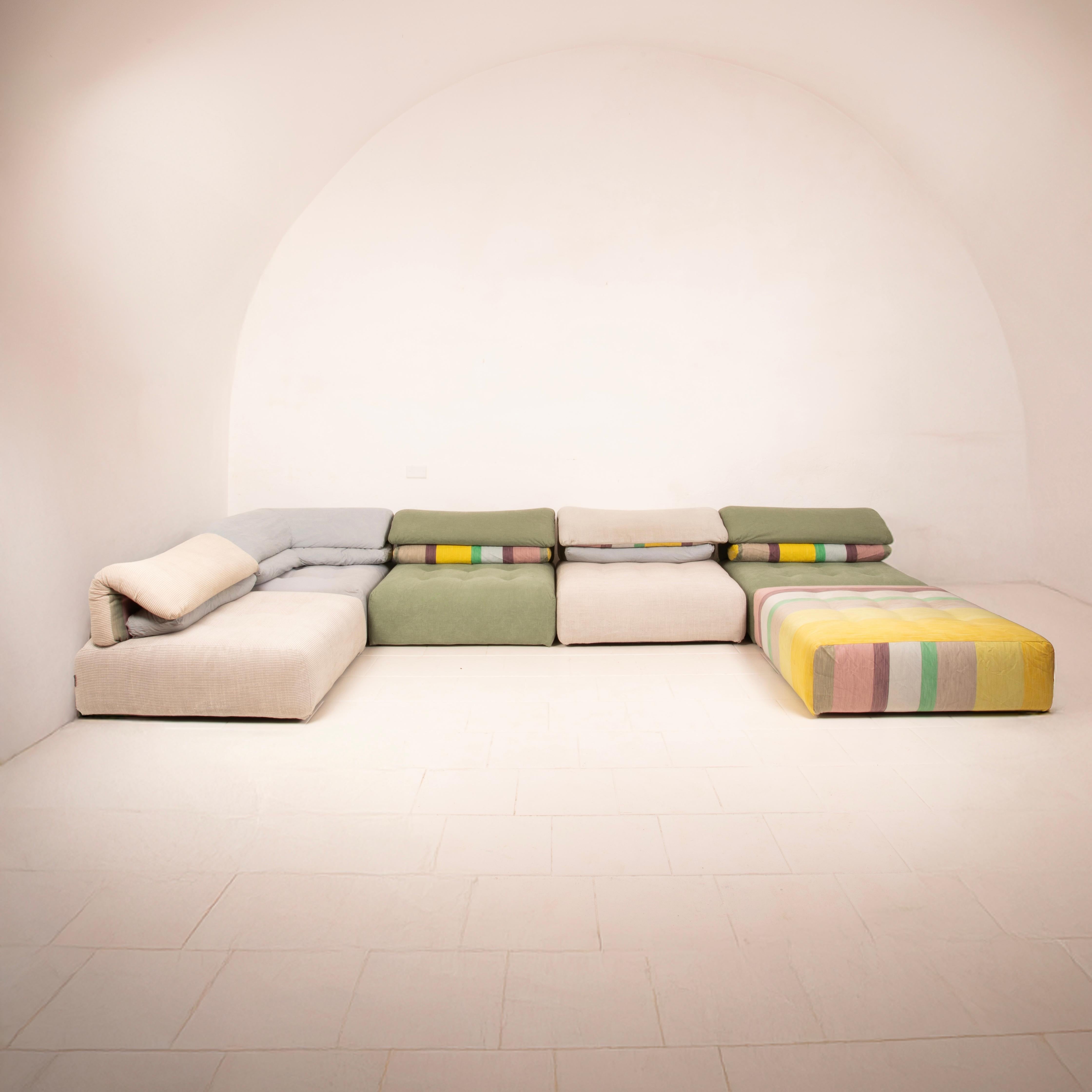 Sofá modular Voyage Immobile de Studio Roche Bobois para Roche Bobois x Kenzo en venta 4