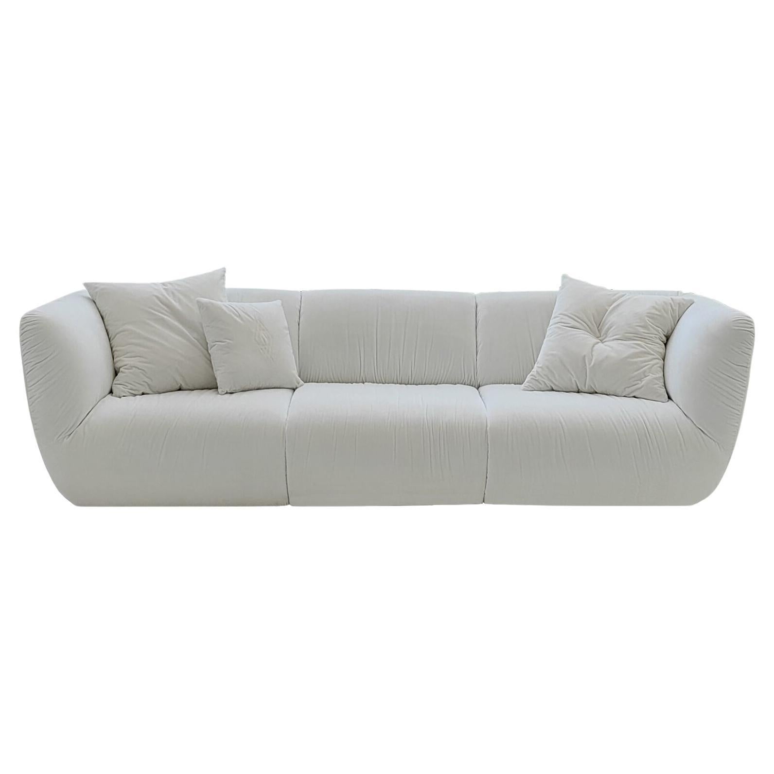 VERY 3-seater sofa, in white velvet. By Legame Italia For Sale