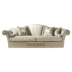 Luxury neo classic sofa with quilted fabric and decoration Mod.EL073