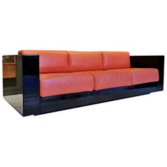 Divano Saratoga di Poltronova anni 70 struttura laccata e cuscini in pelle