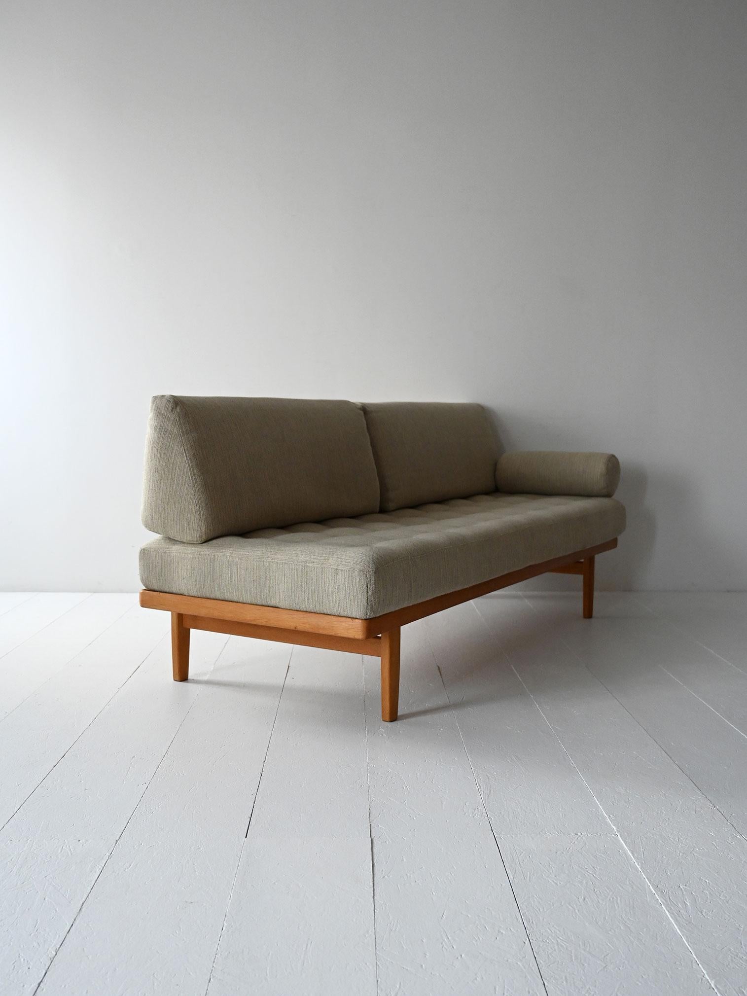 Swedish Canapé scandinave 