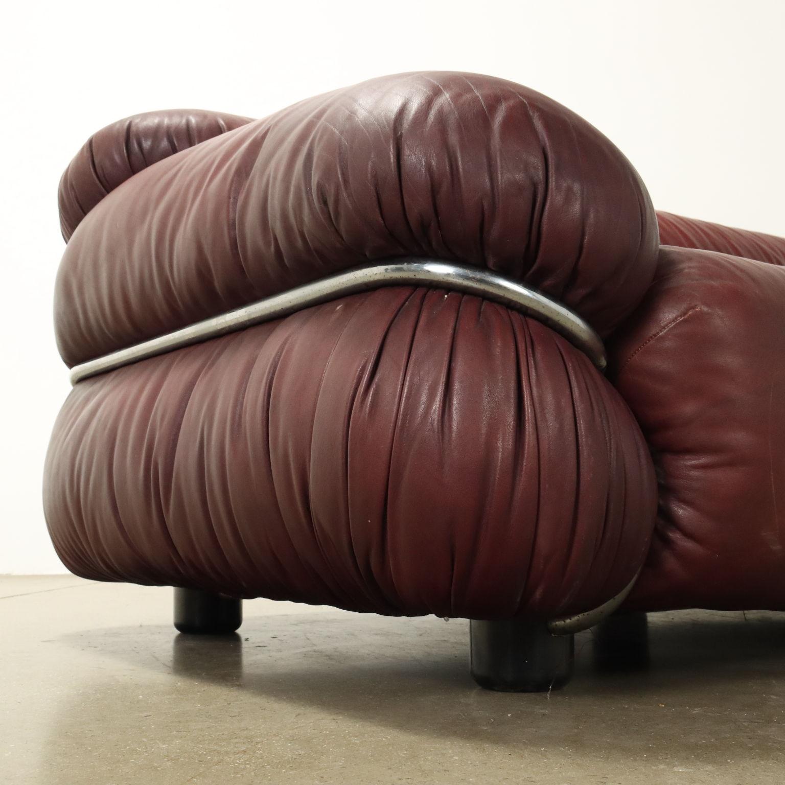 Sofa 'Sesann' von Gianfranco Frattini für Cassina Italia 1970er Jahre (Metall) im Angebot