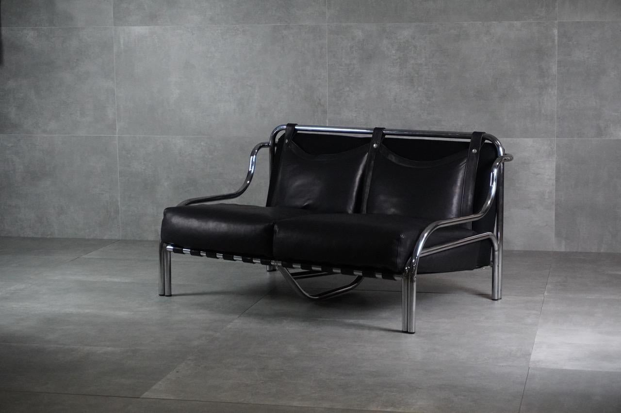Divano in pelle nera ''Stringa'' di Gae Aulenti per Poltronova, Italia, 1960s.