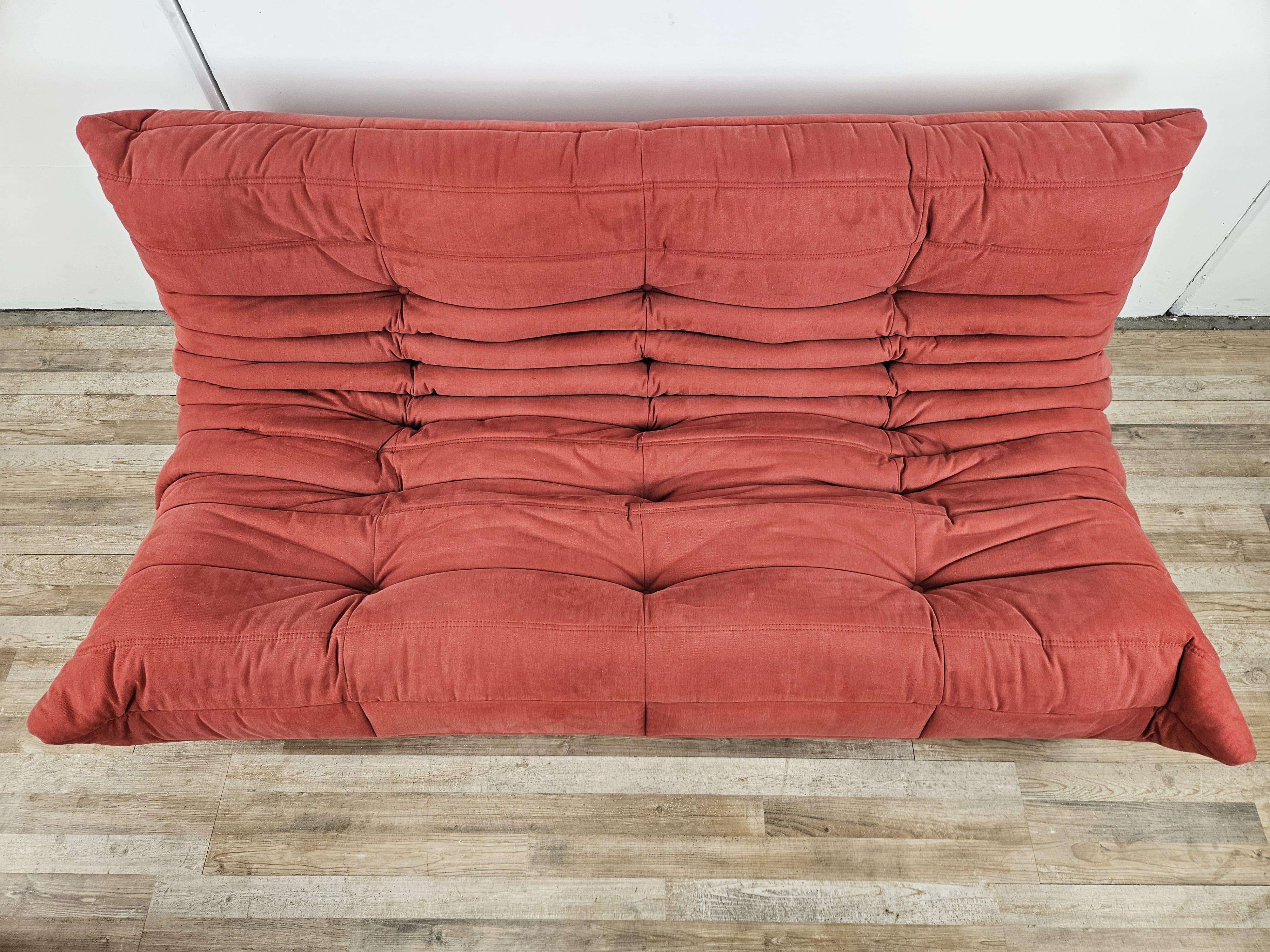 Divano Togo componibile di Michel Ducaroy per Ligne Roset in tessuto rosso In Good Condition In Premariacco, IT