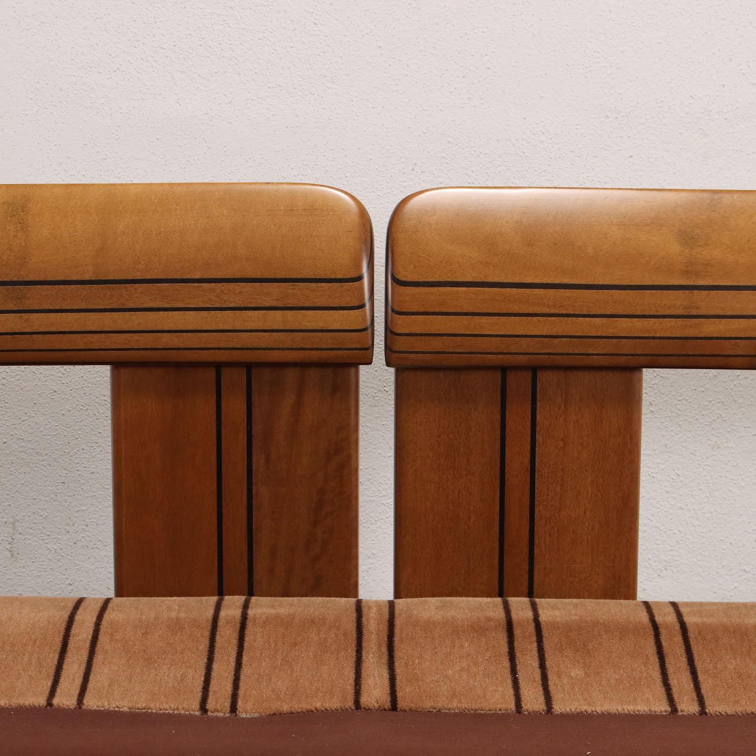 Late 20th Century Divano Tre Posti Serie 'Artona' Afra & Tobia Scarpa per Maxalto anni 70