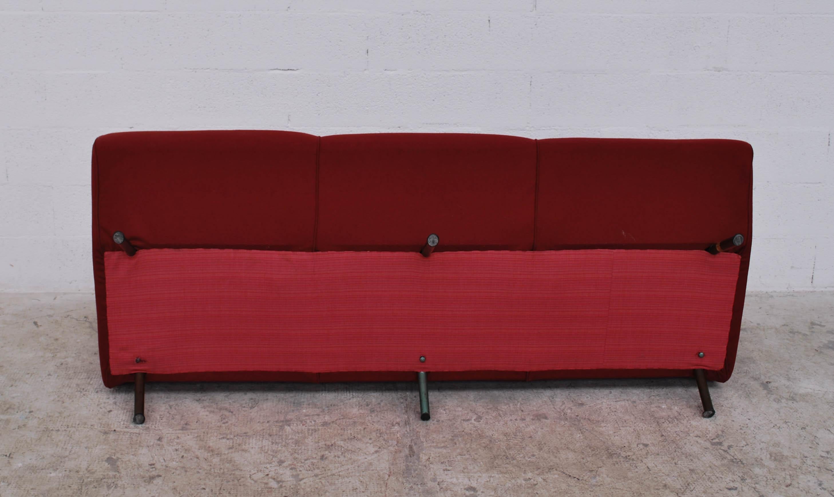Divano Triennale 3 Seater Sofa Design by Marco Zanuso for Arflex 50s, 60s In Good Condition For Sale In Padova, IT