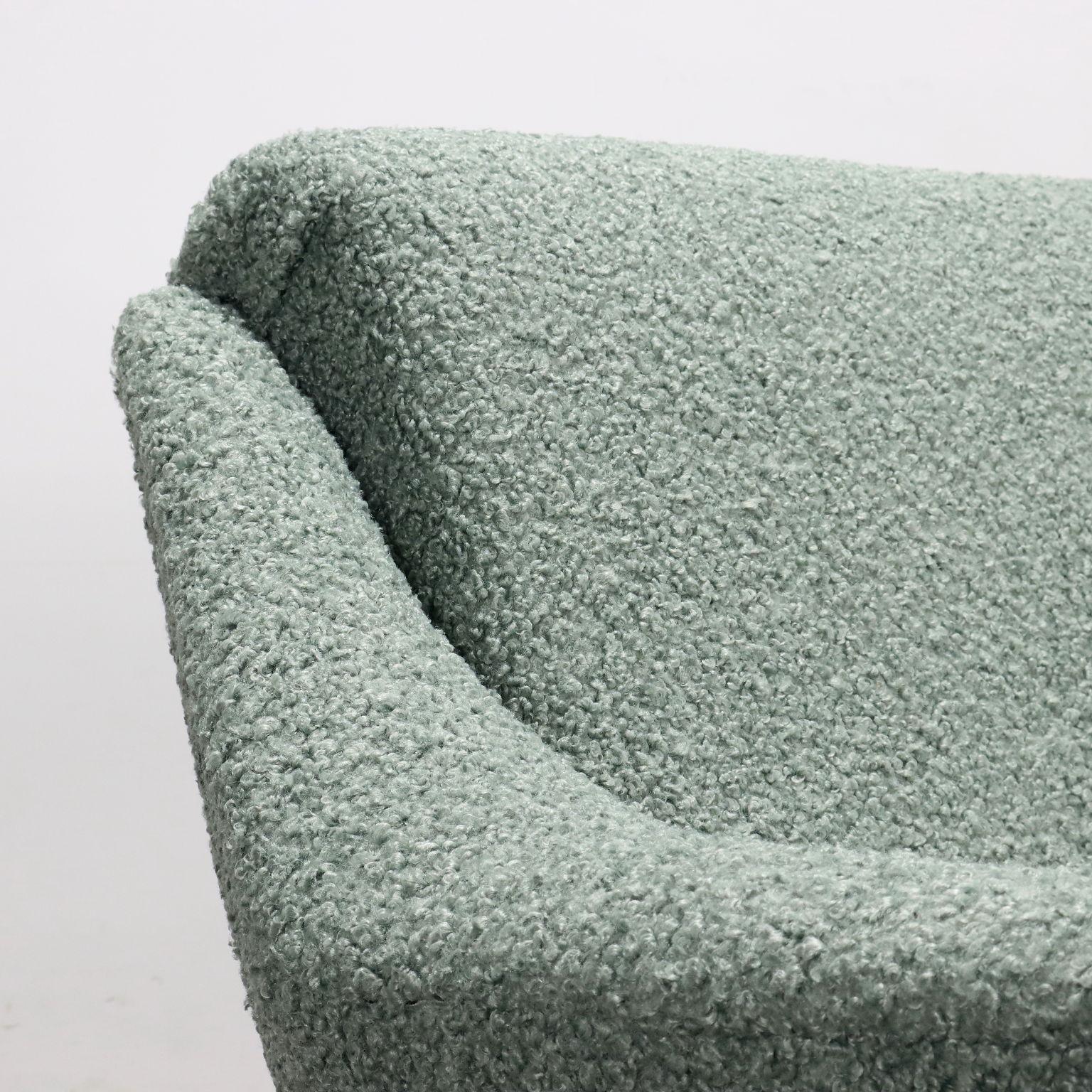 Graues Sofa aus den 50er-60er Jahren (Emailliert) im Angebot