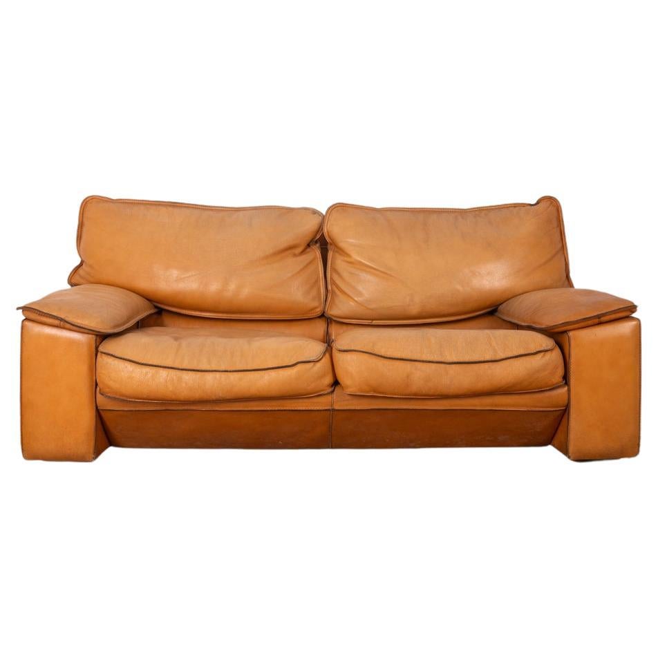 Vintage 70s beige leather sofa designed by Ferruccio Brunati For Sale
