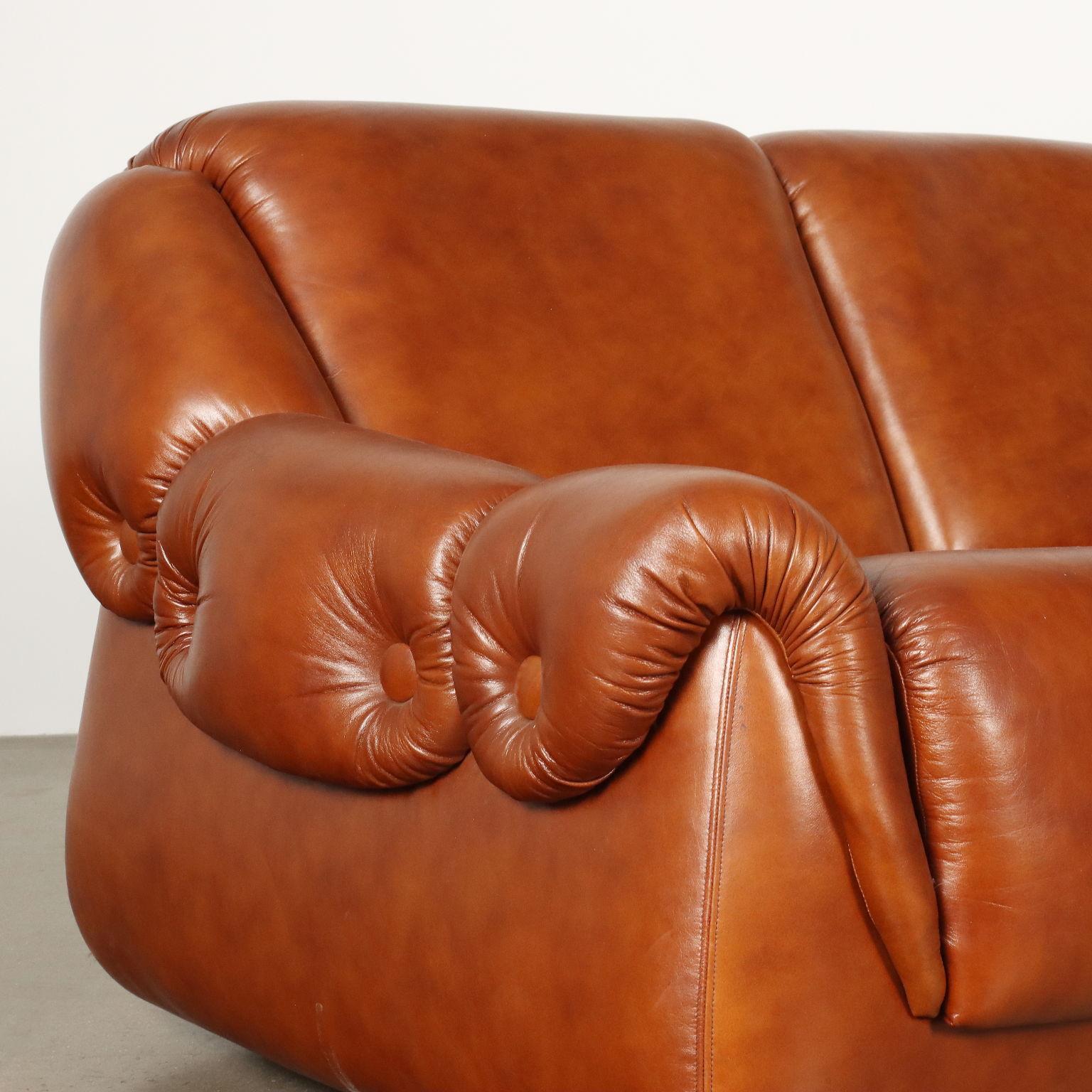 Italian Canapé vintage des années 70 en similicuir marron en vente