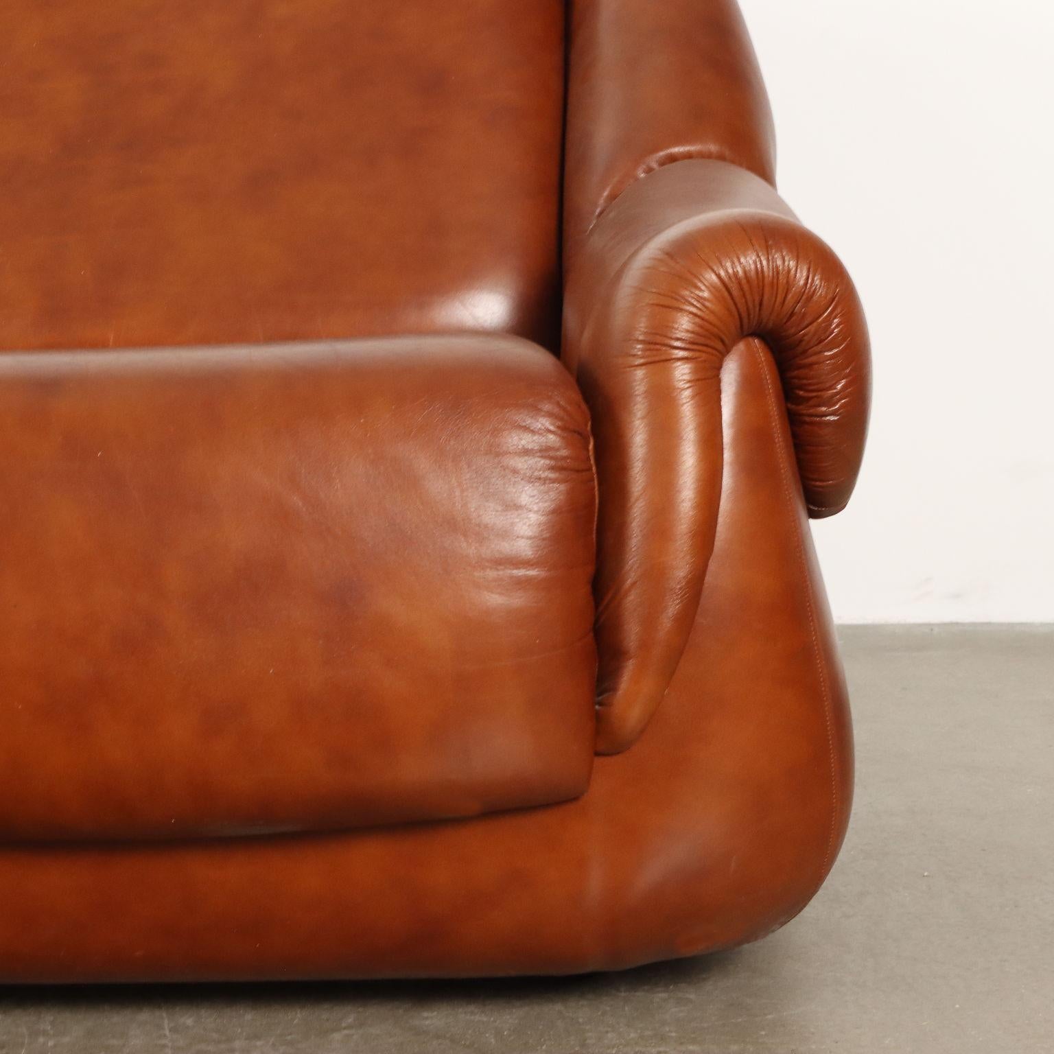 Late 20th Century Canapé vintage des années 70 en similicuir marron en vente