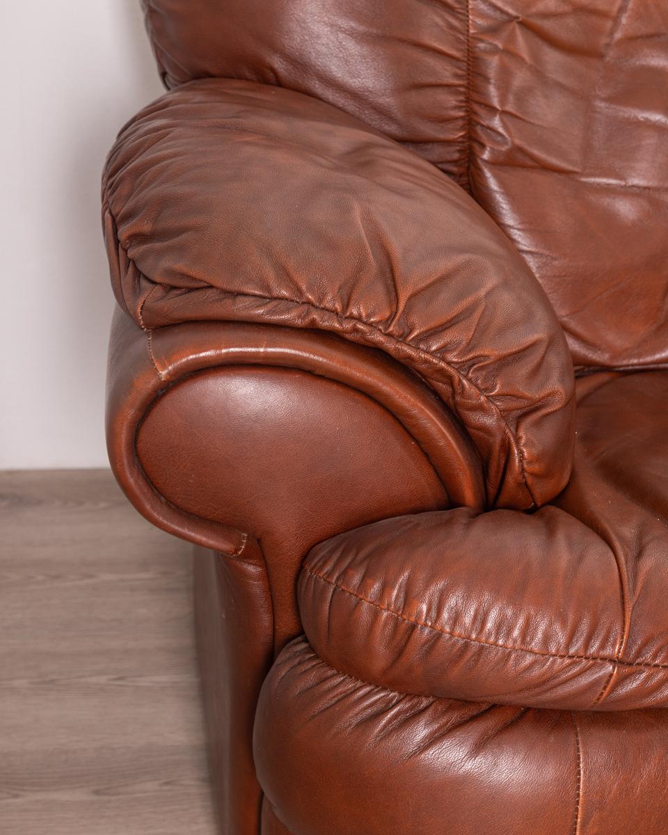 Metal Vintage 70s brown genuine leather sofa Italian design For Sale